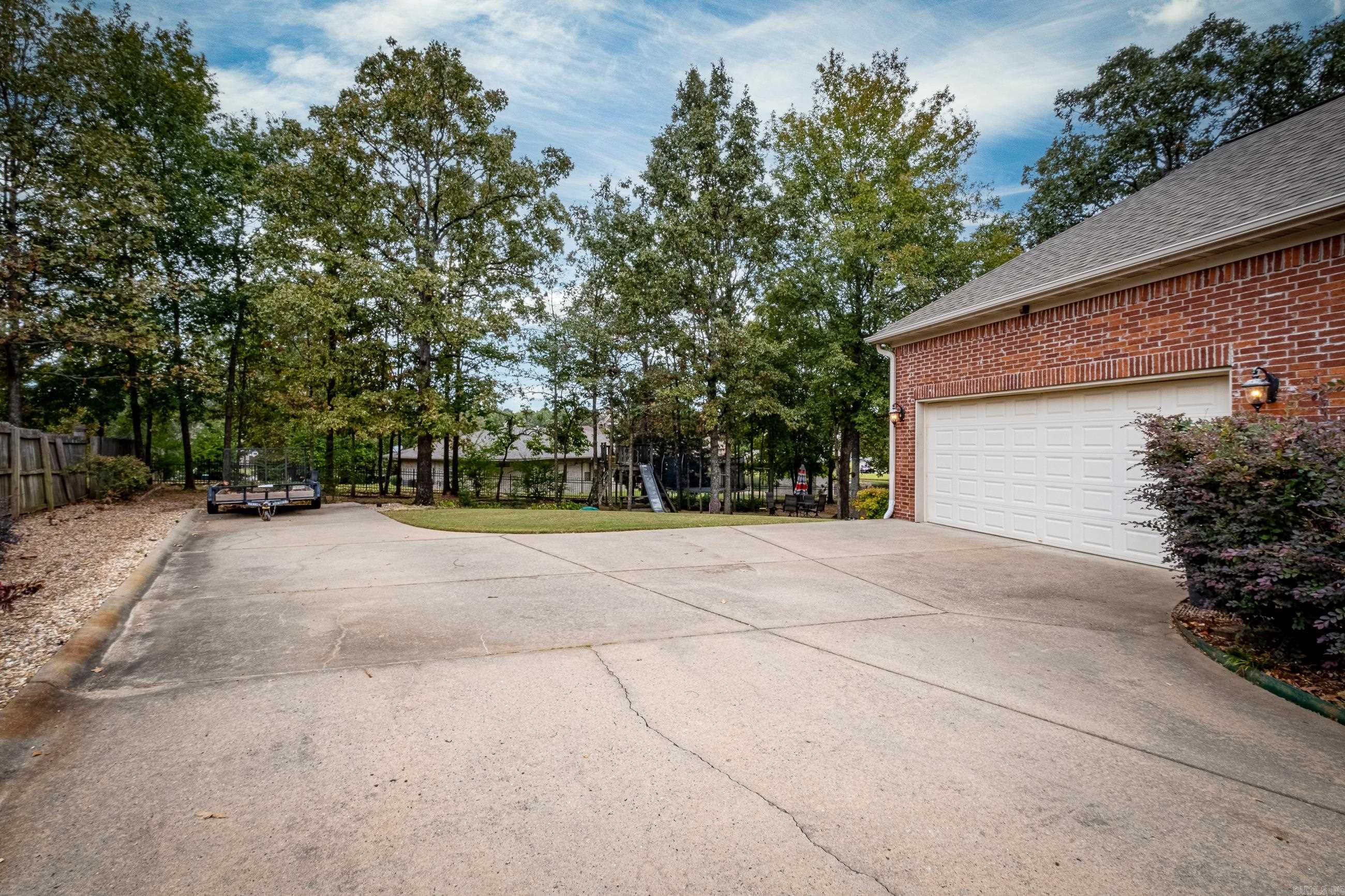 MILLERS CROSSING - Residential