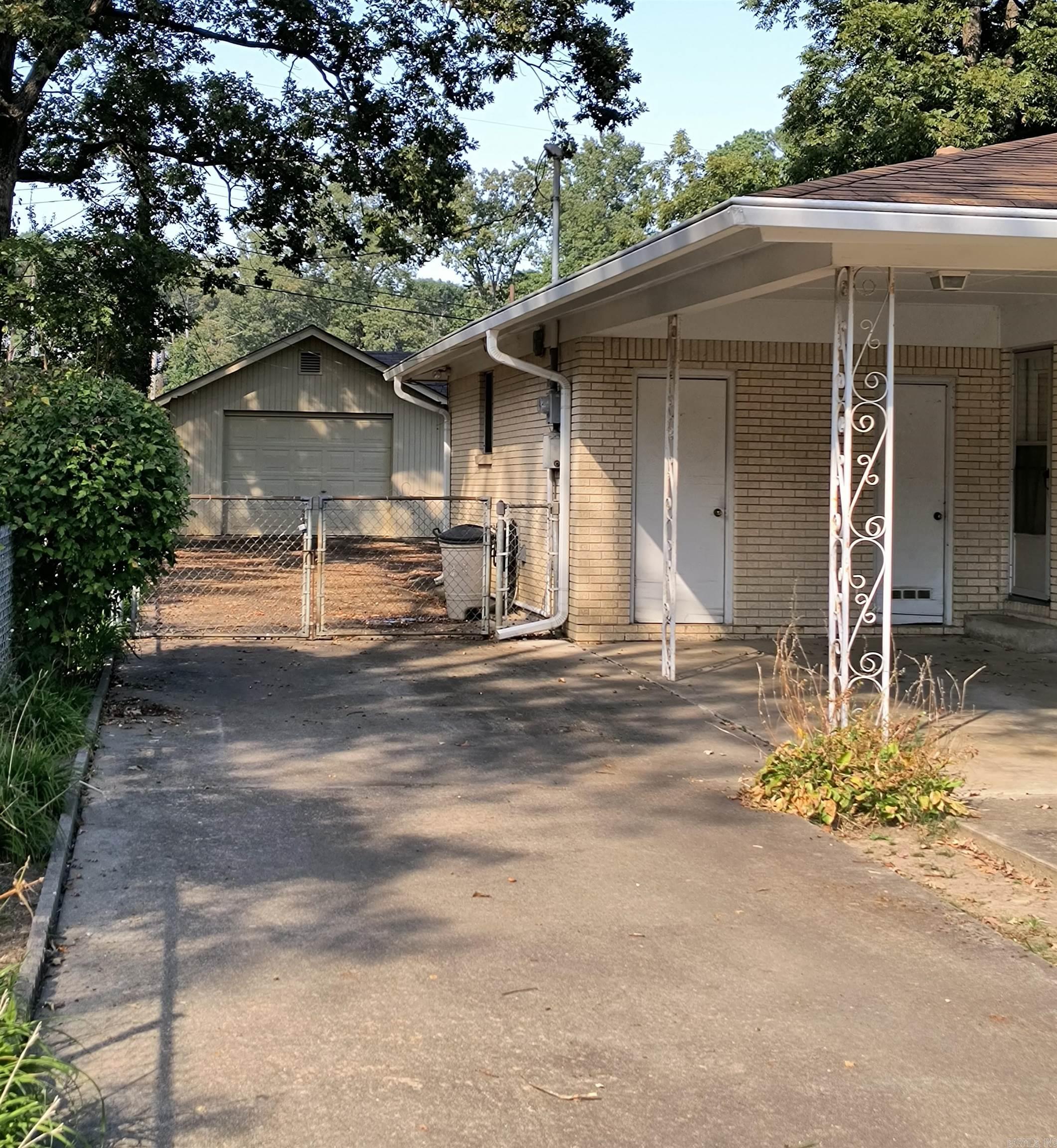 Oulettas 1st - Residential