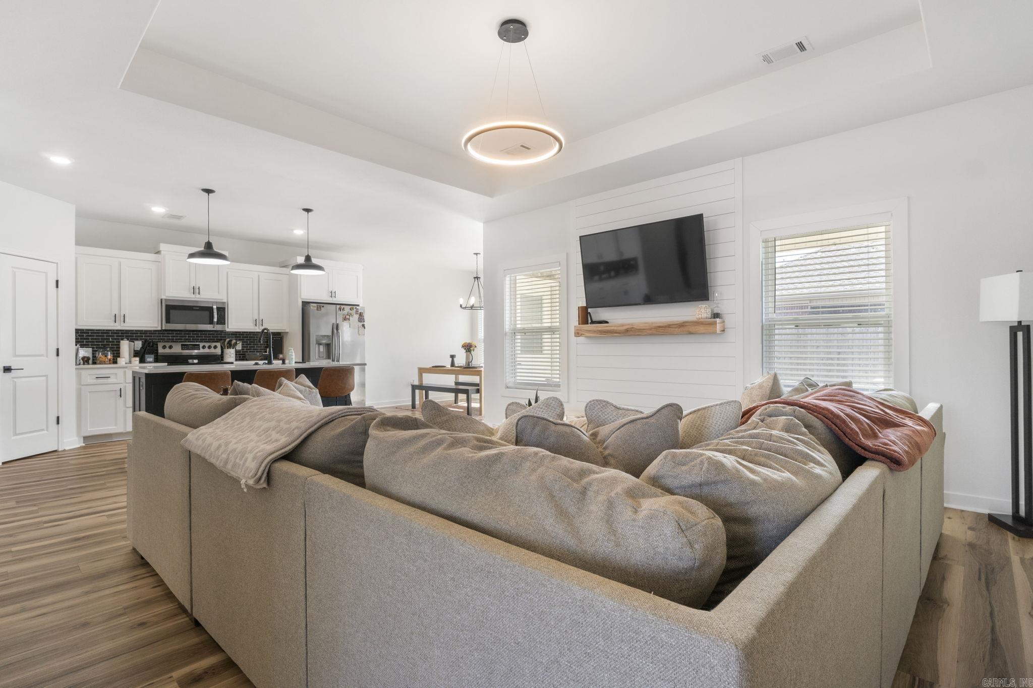 NORTHSHORE RIDGE - Residential