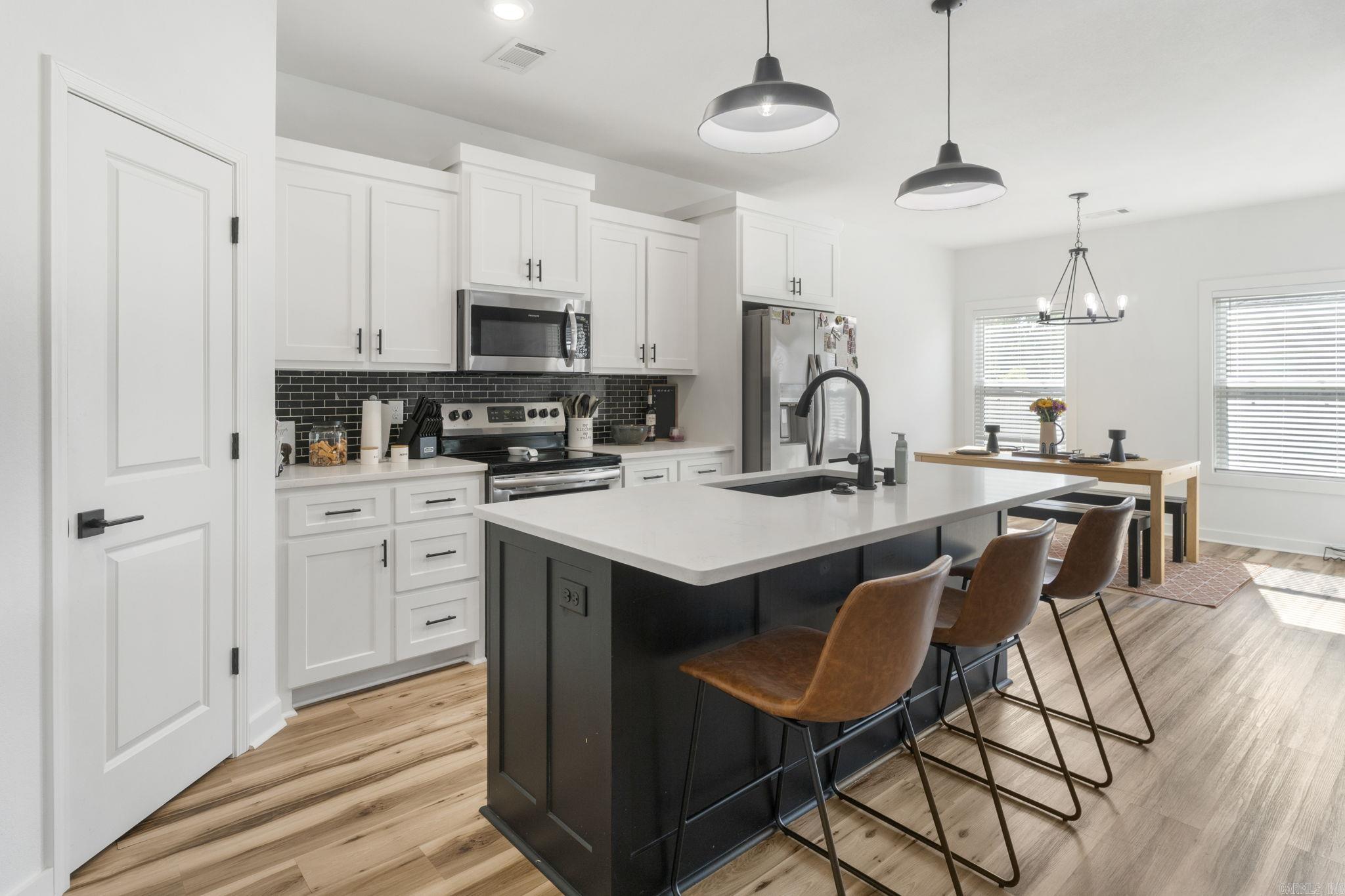 NORTHSHORE RIDGE - Residential