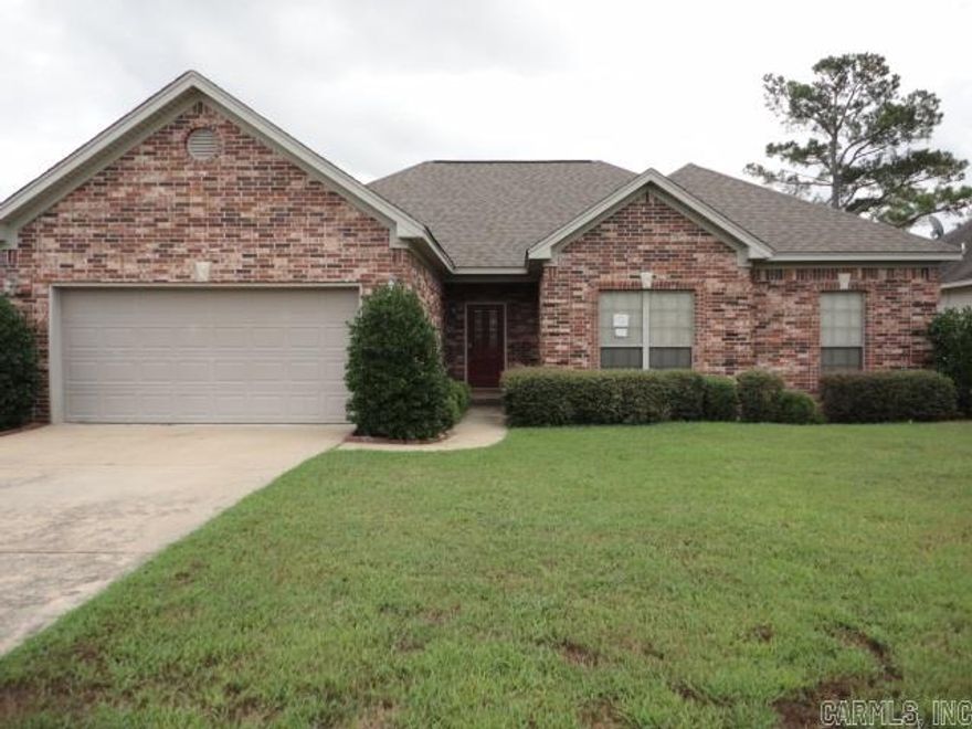 Home in the Westfield Subdivision offers 3 bedrooms, 2 baths, nice size back yard with patio and 2 car garage. Located close to shopping, dinning and entertainment.