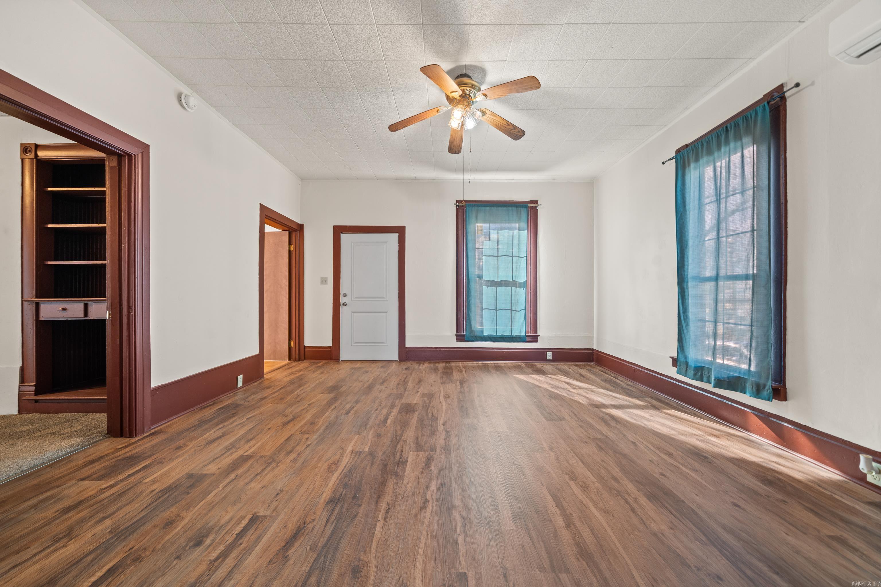 HSR BLK - Residential