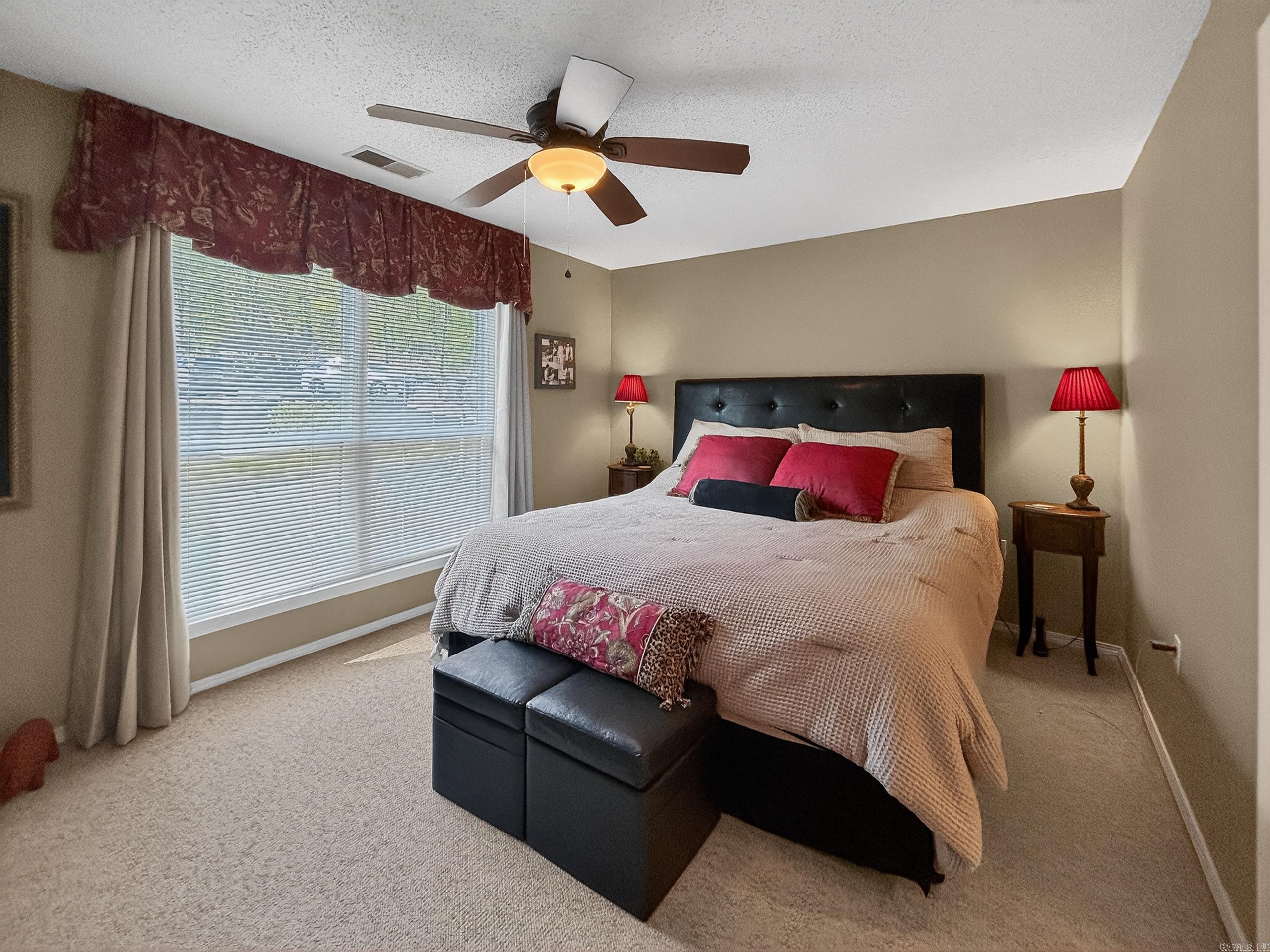 ARKRIDGE LAKE ESTATES - Residential