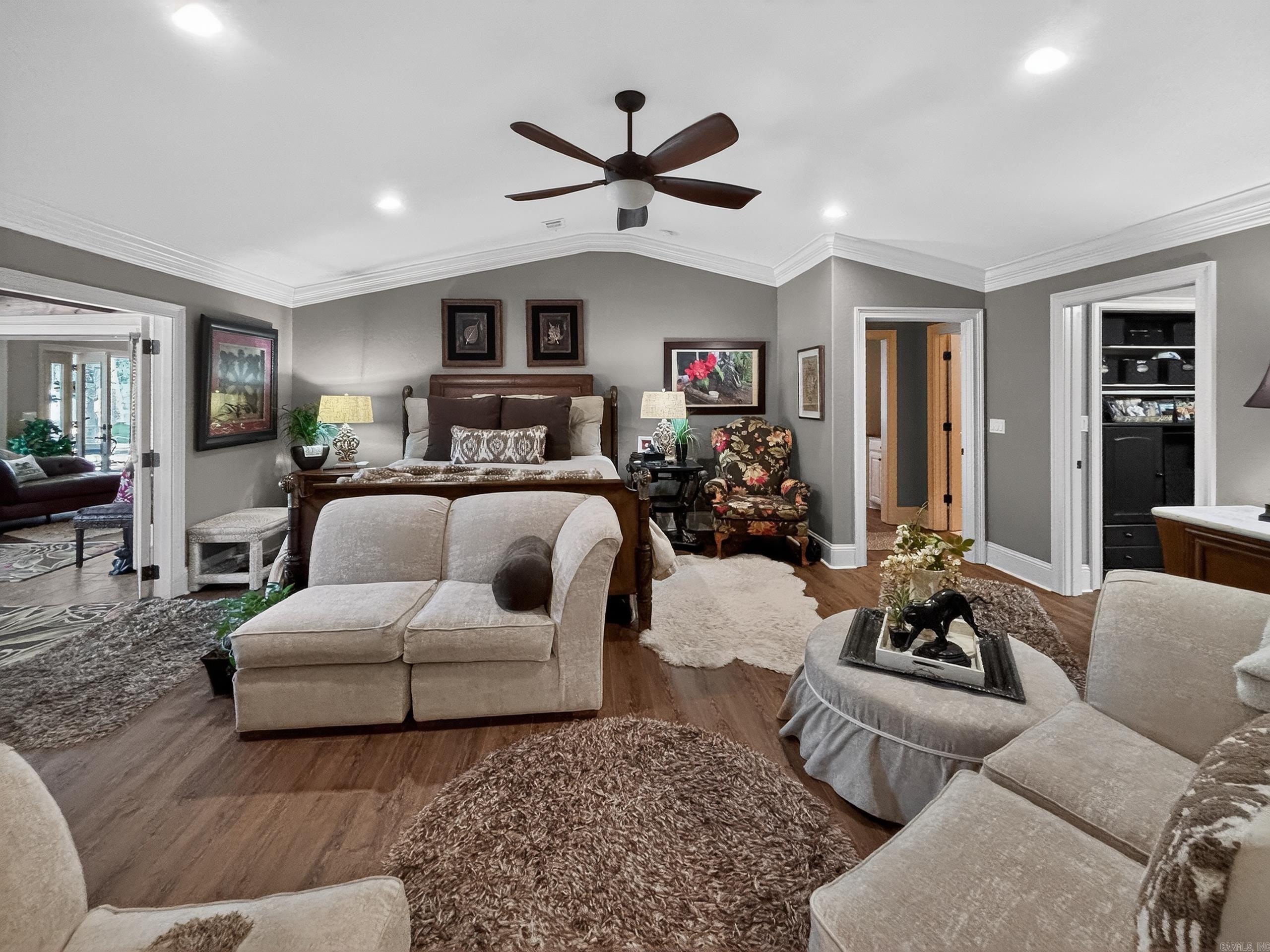 ARKRIDGE LAKE ESTATES - Residential