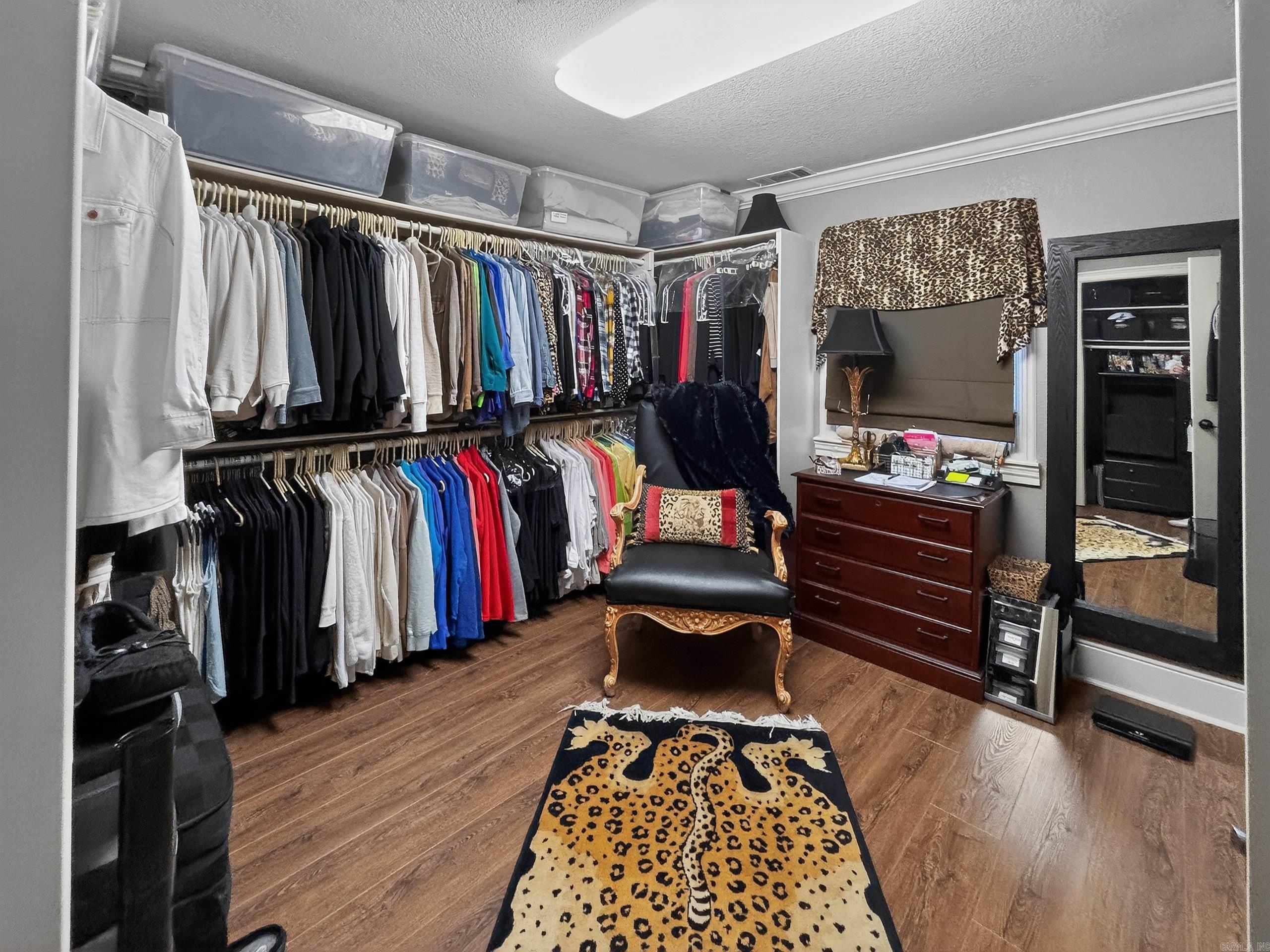 ARKRIDGE LAKE ESTATES - Residential