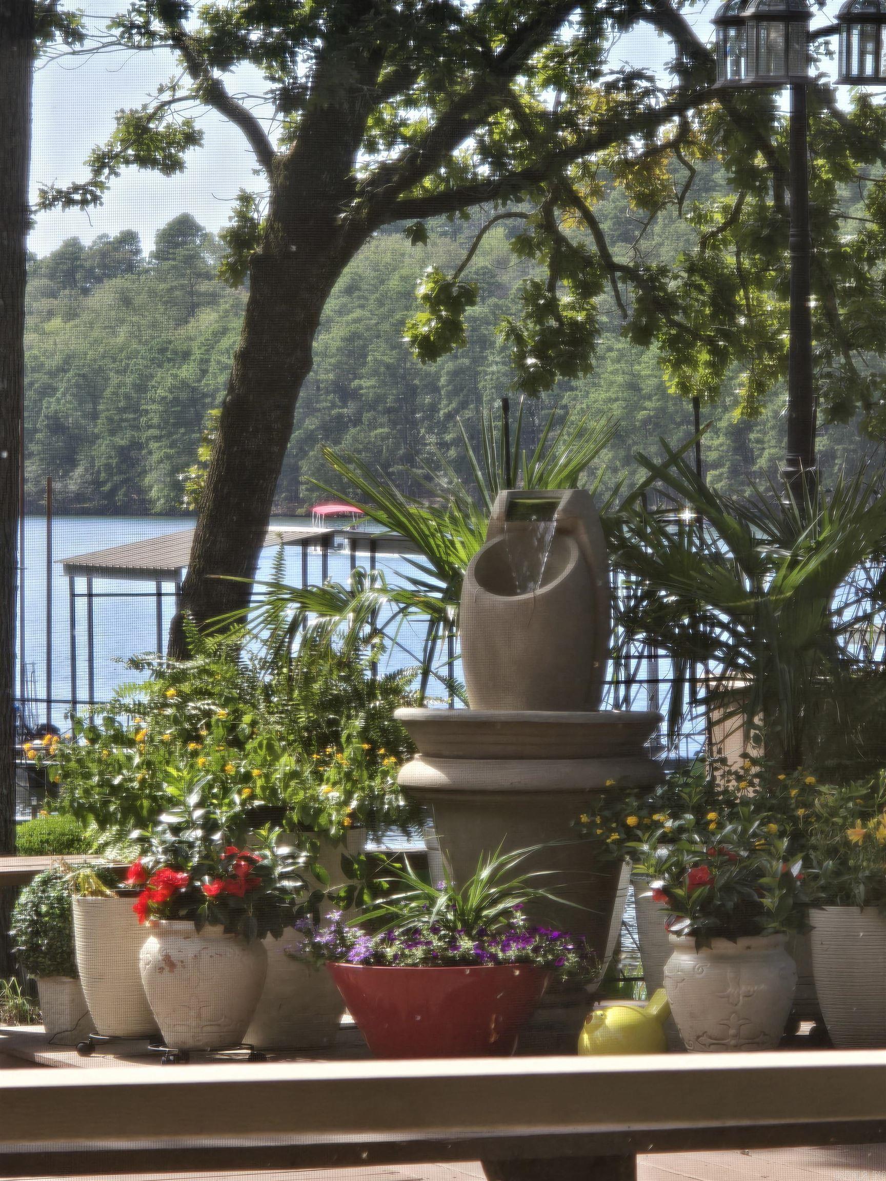 ARKRIDGE LAKE ESTATES - Residential