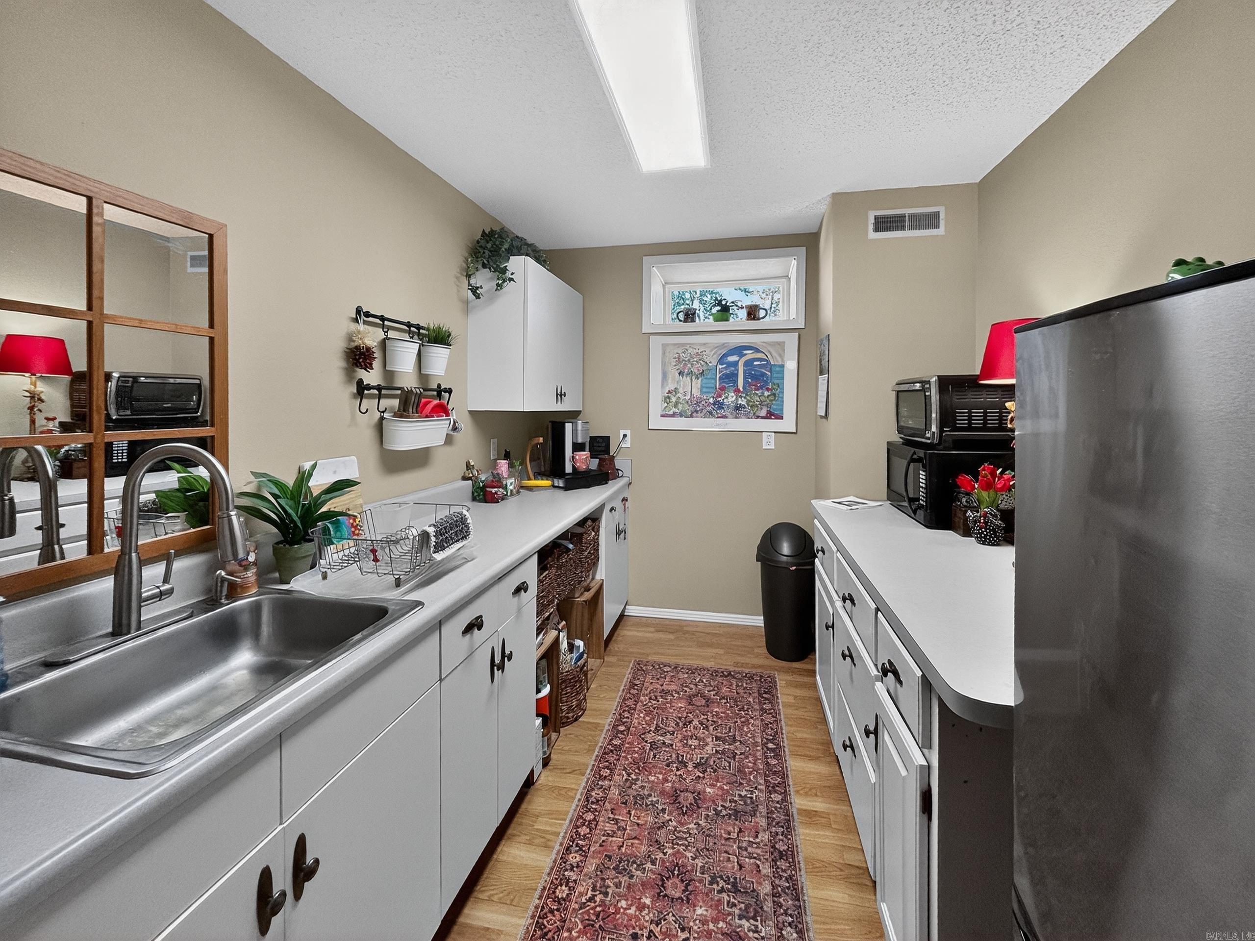 ARKRIDGE LAKE ESTATES - Residential