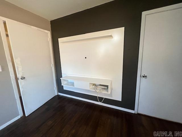 Halls Second - Residential