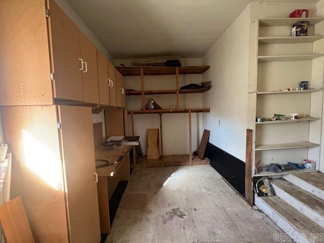 Halls Second - Residential