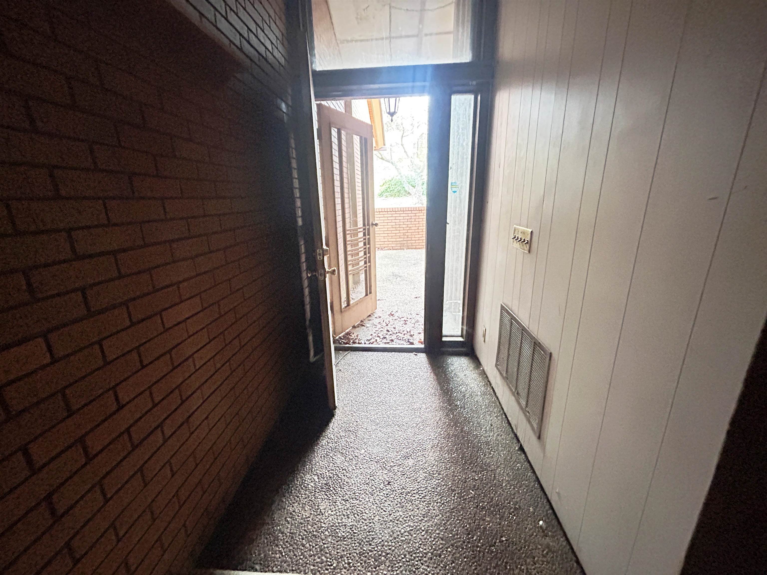 TOWNHOUSE - Residential