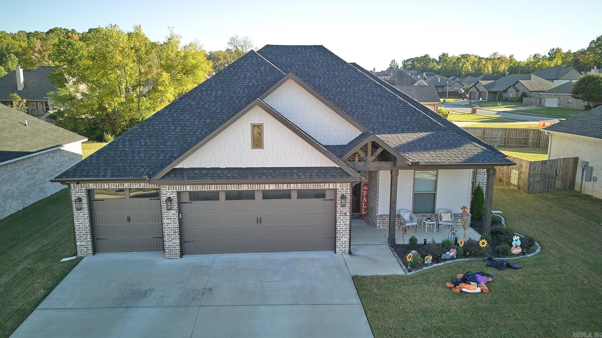 DAWSONS POINTE - Residential