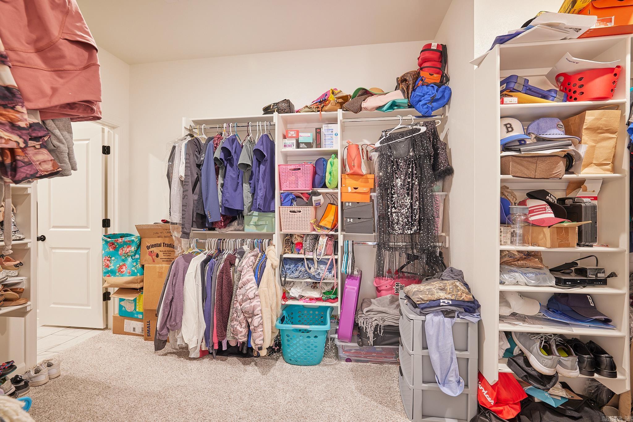 DAWSONS POINTE - Residential