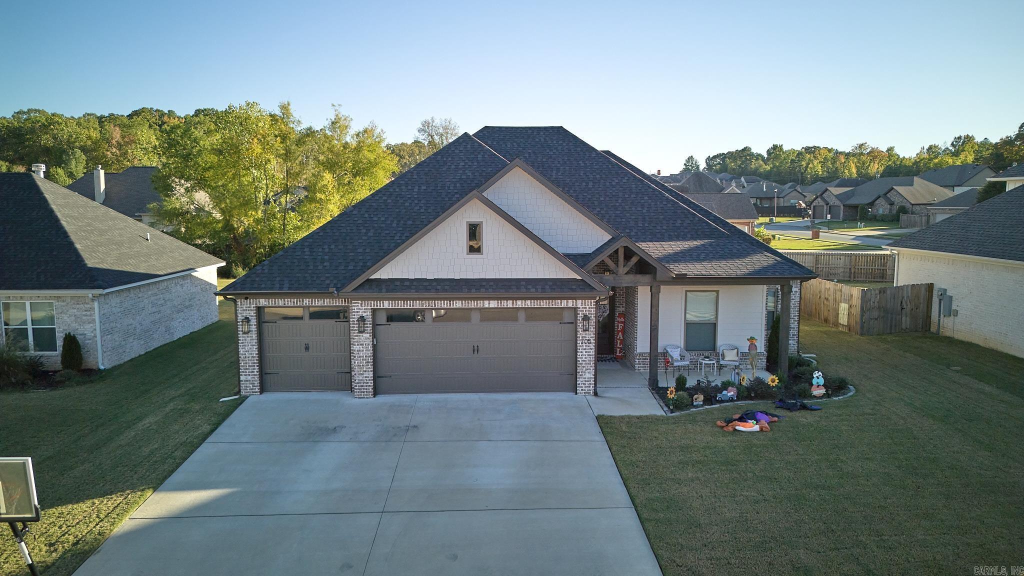 DAWSONS POINTE - Residential