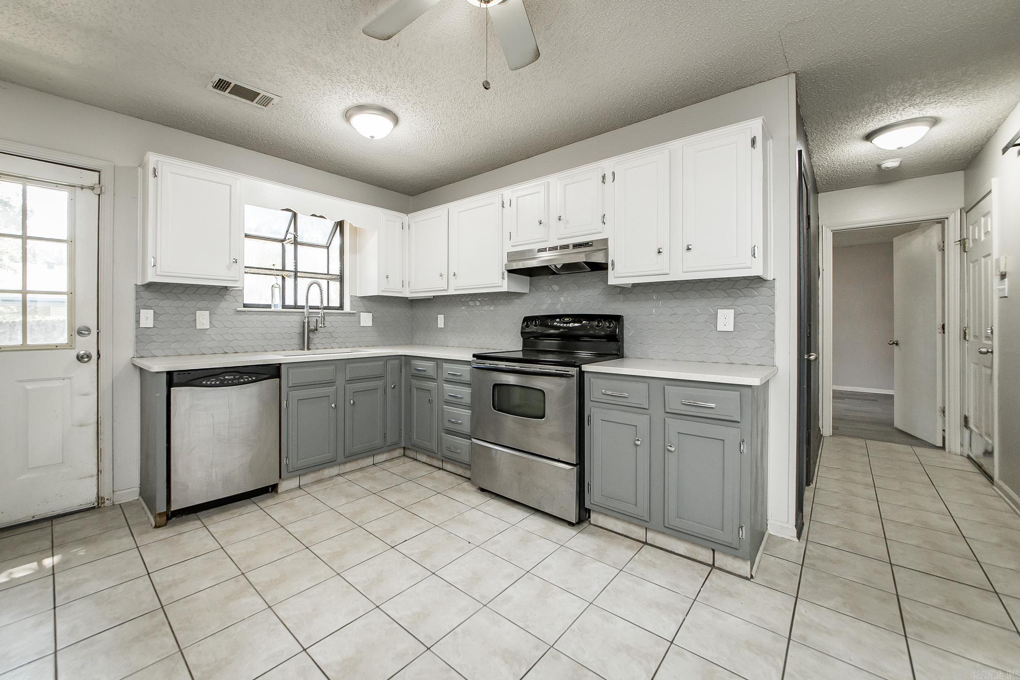 RIDGELEA ADDN - Residential