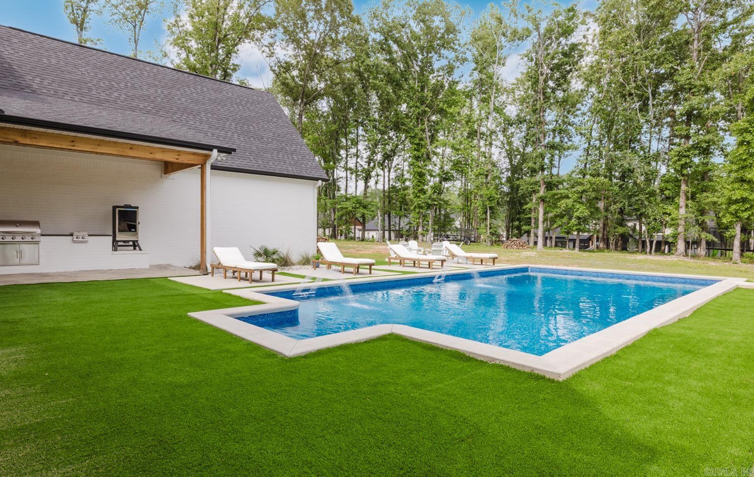 HAZEL OAK - Residential