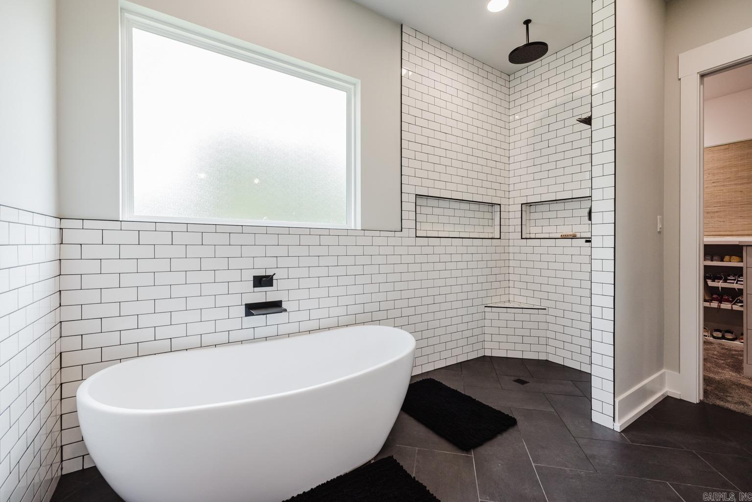 HAZEL OAK - Residential