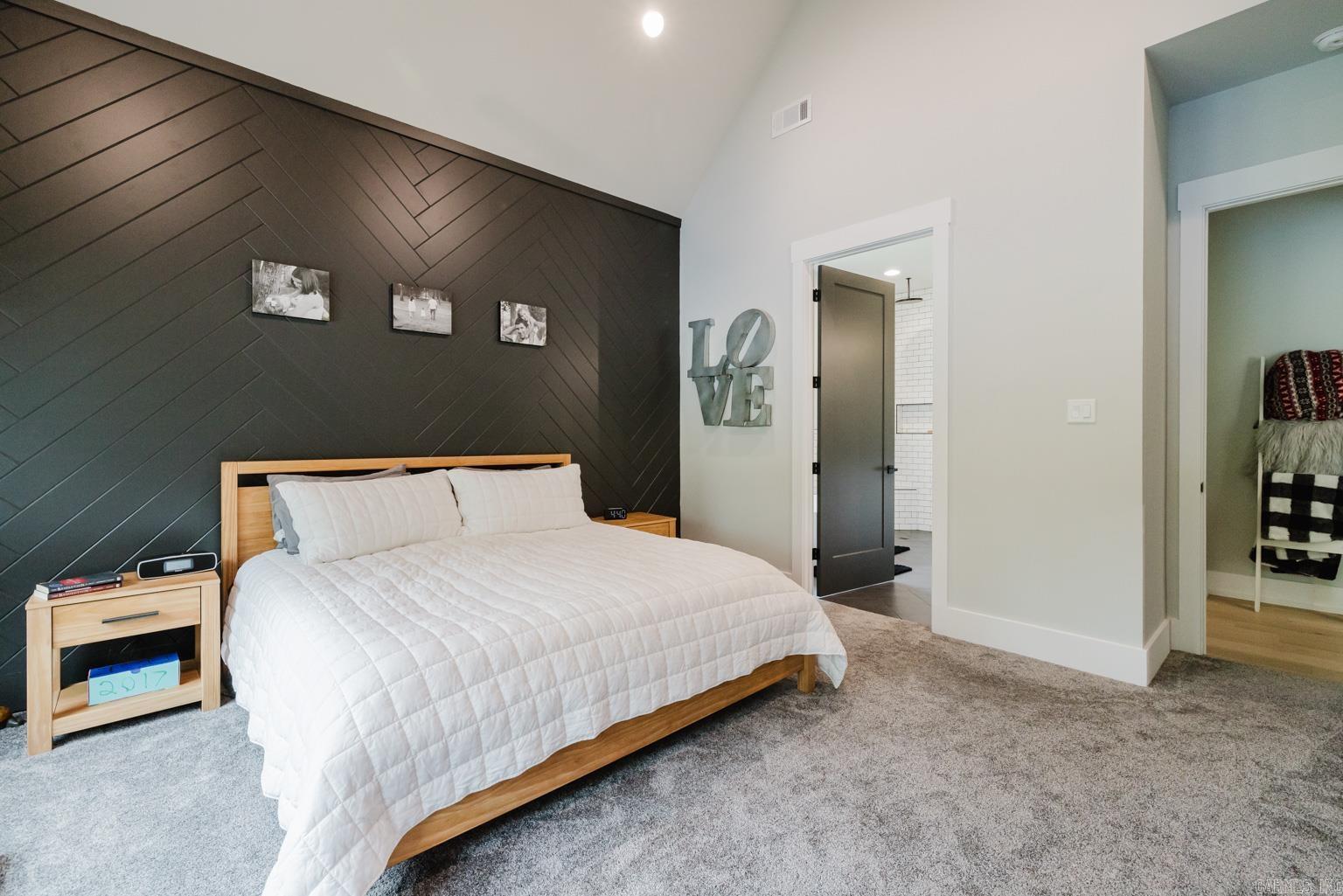 HAZEL OAK - Residential