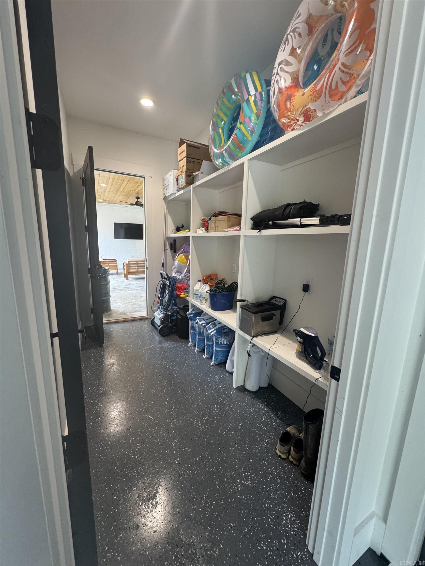 HAZEL OAK - Residential