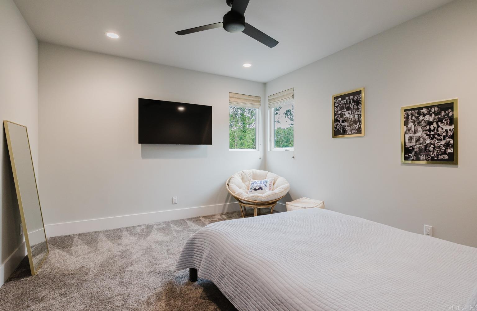 HAZEL OAK - Residential