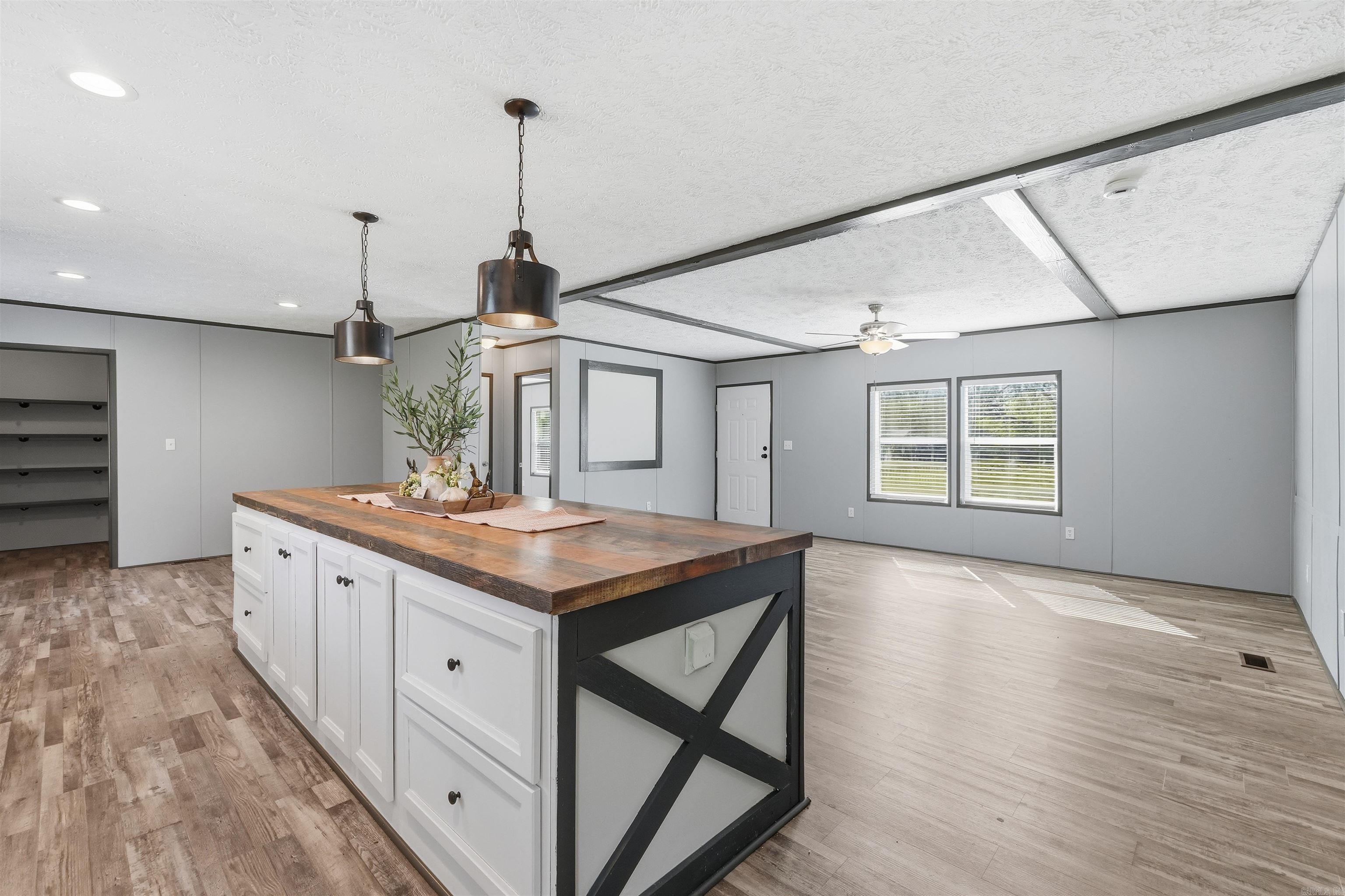 River Trail - Residential