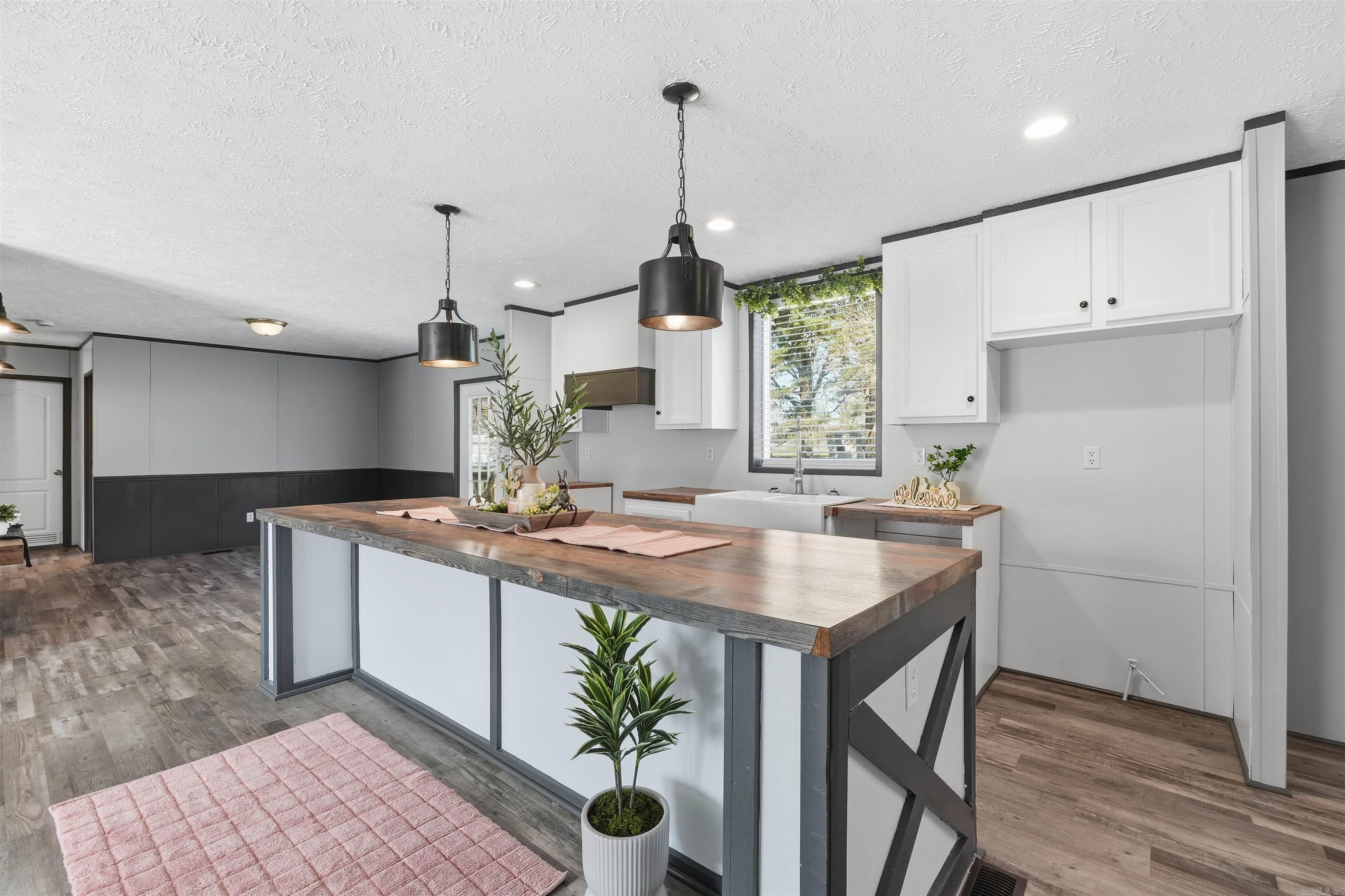 River Trail - Residential