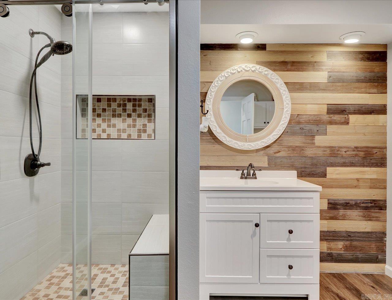 PARKWAY VILLAGE - Residential