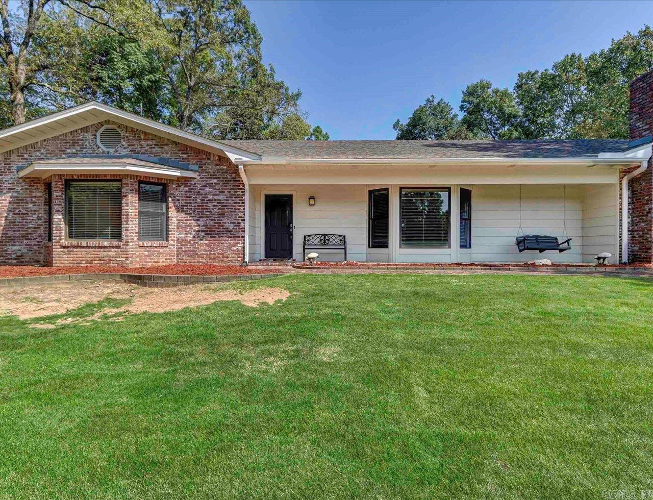 PARKWAY VILLAGE - Residential