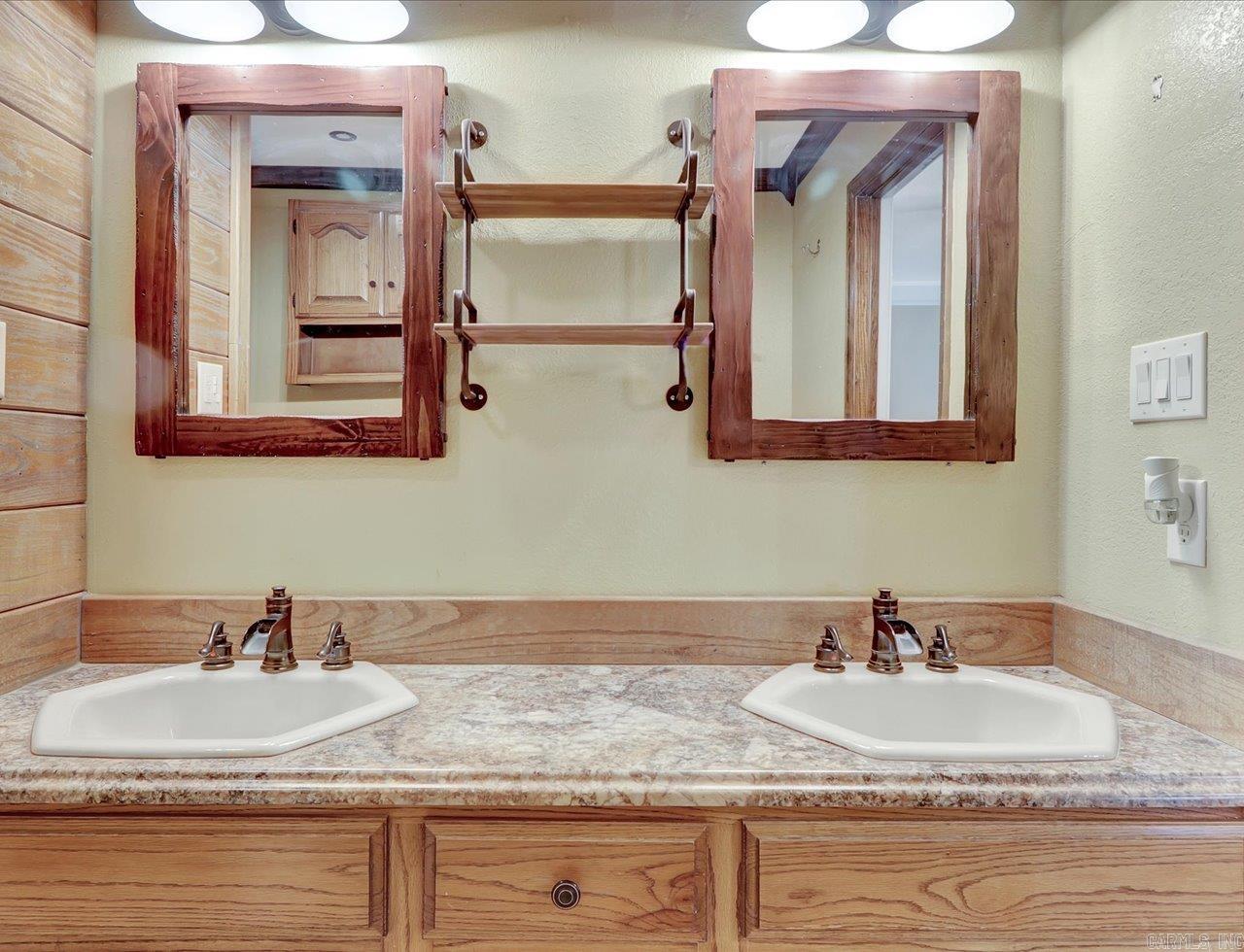 PARKWAY VILLAGE - Residential