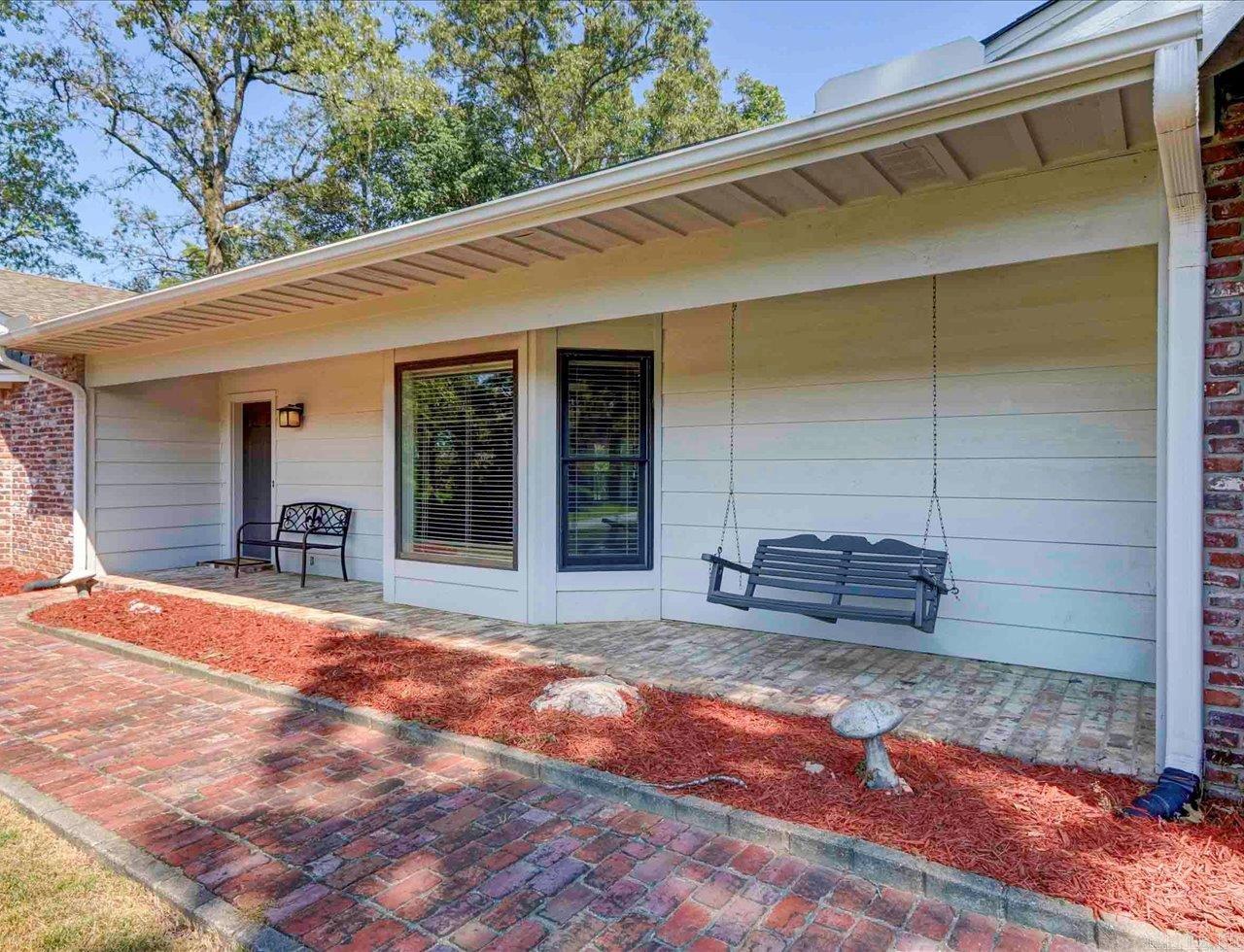 PARKWAY VILLAGE - Residential