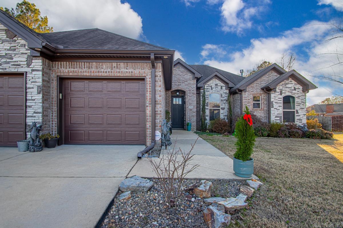 JOHNSWOOD VILLAGE - Residential