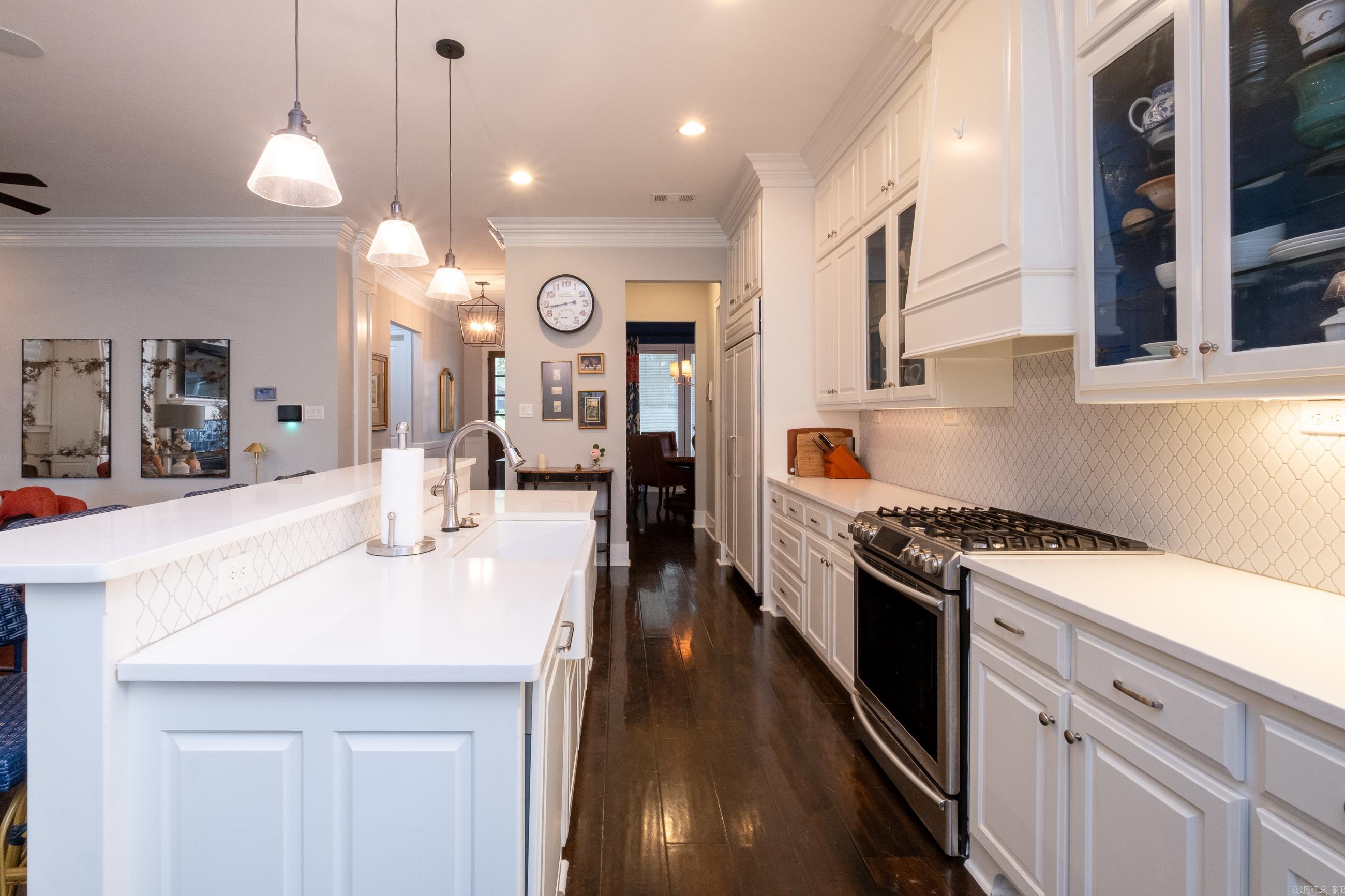 NEWTONS - Residential