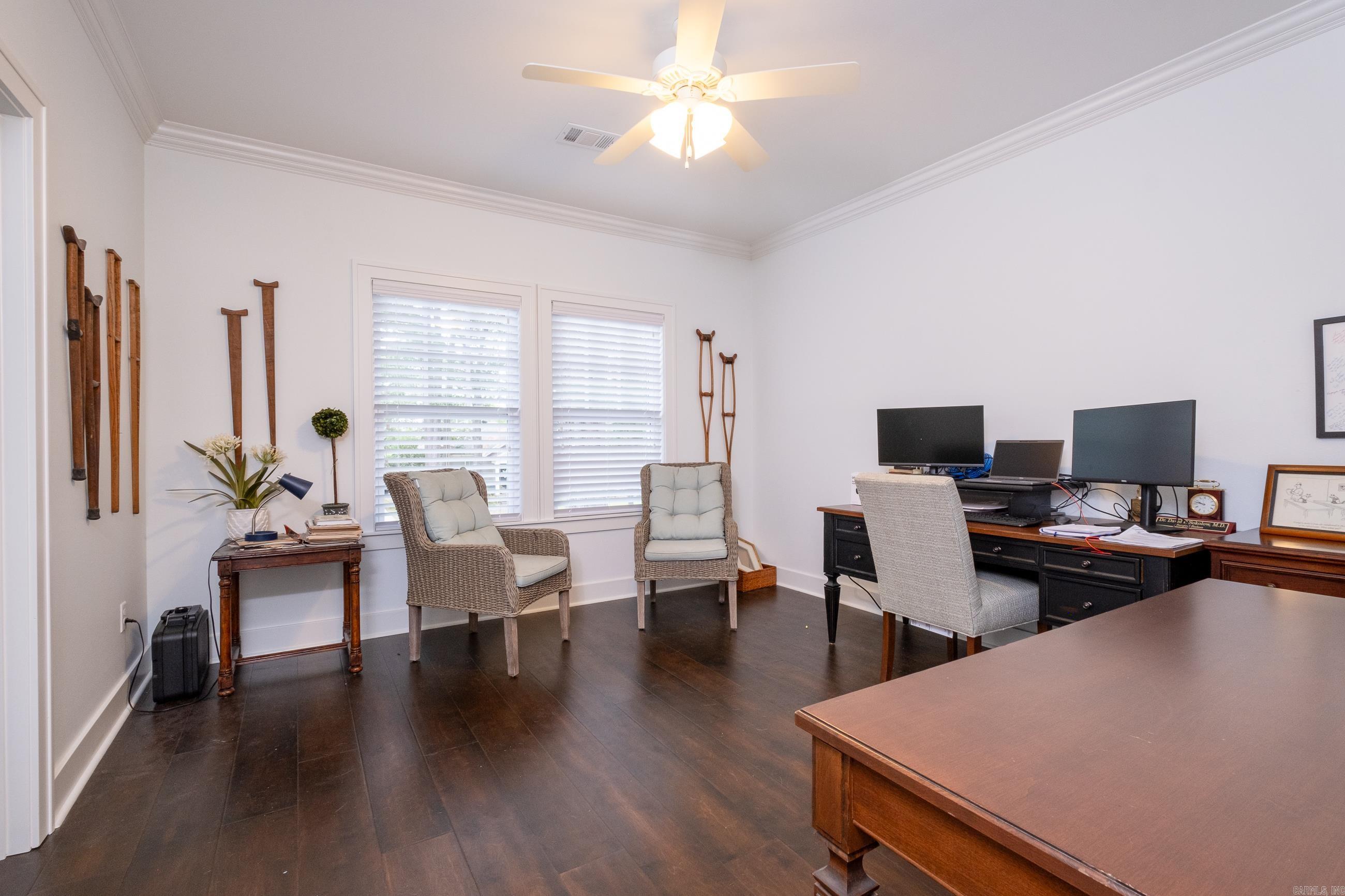 NEWTONS - Residential