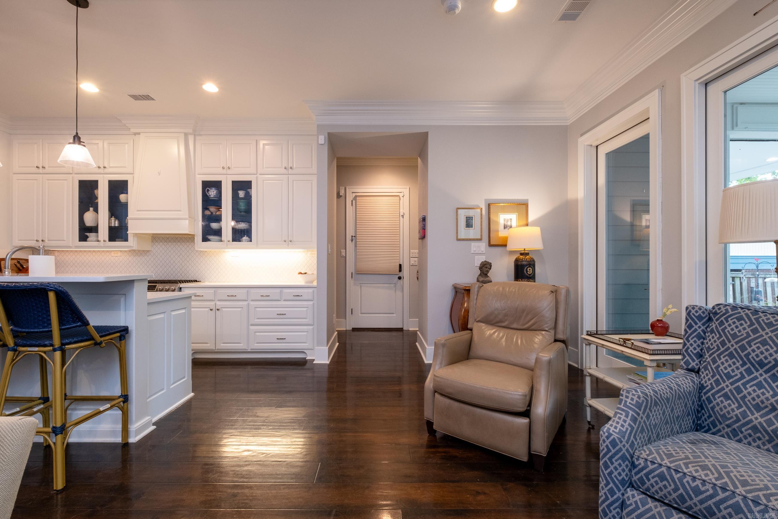 NEWTONS - Residential