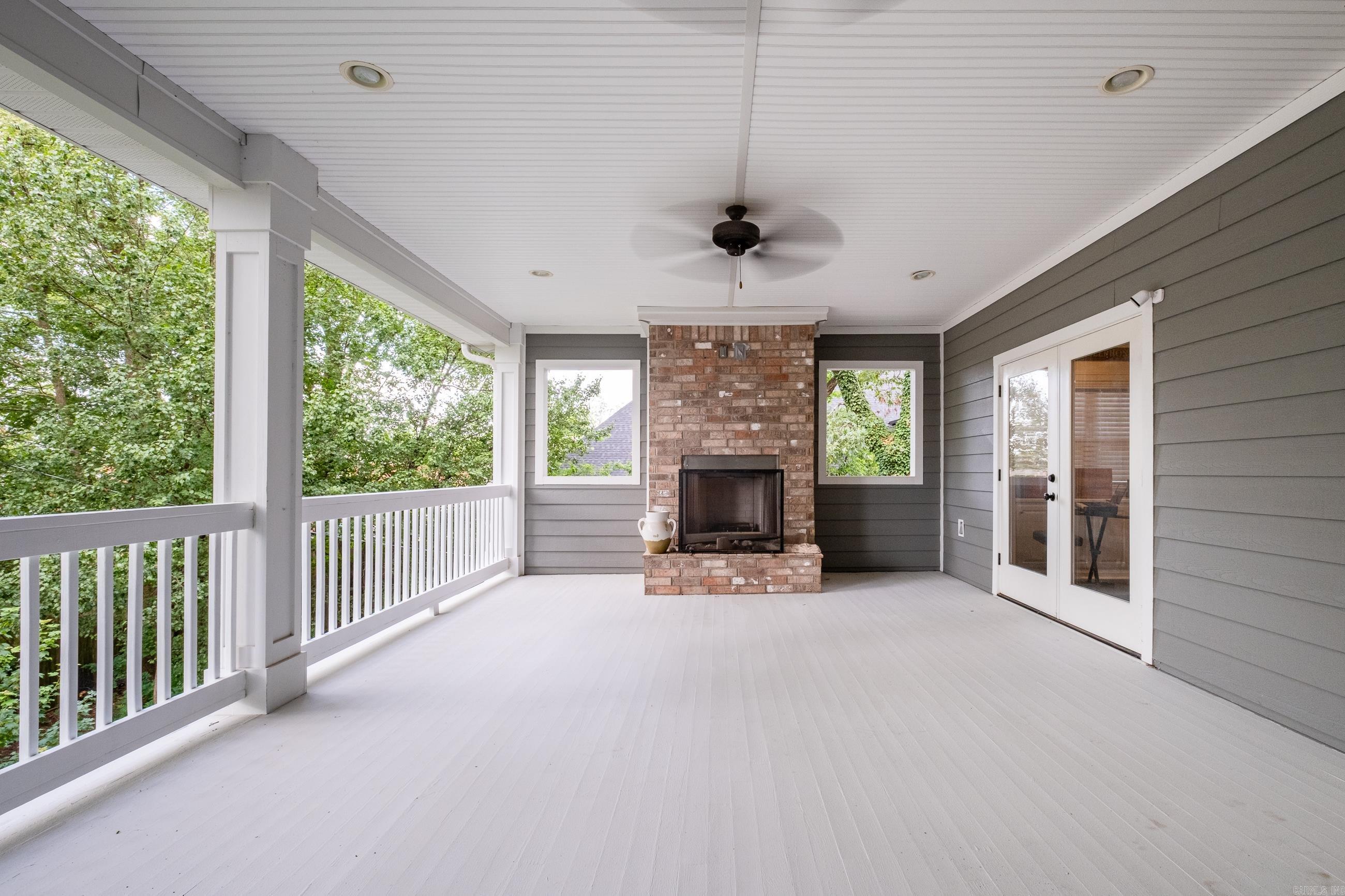 NEWTONS - Residential