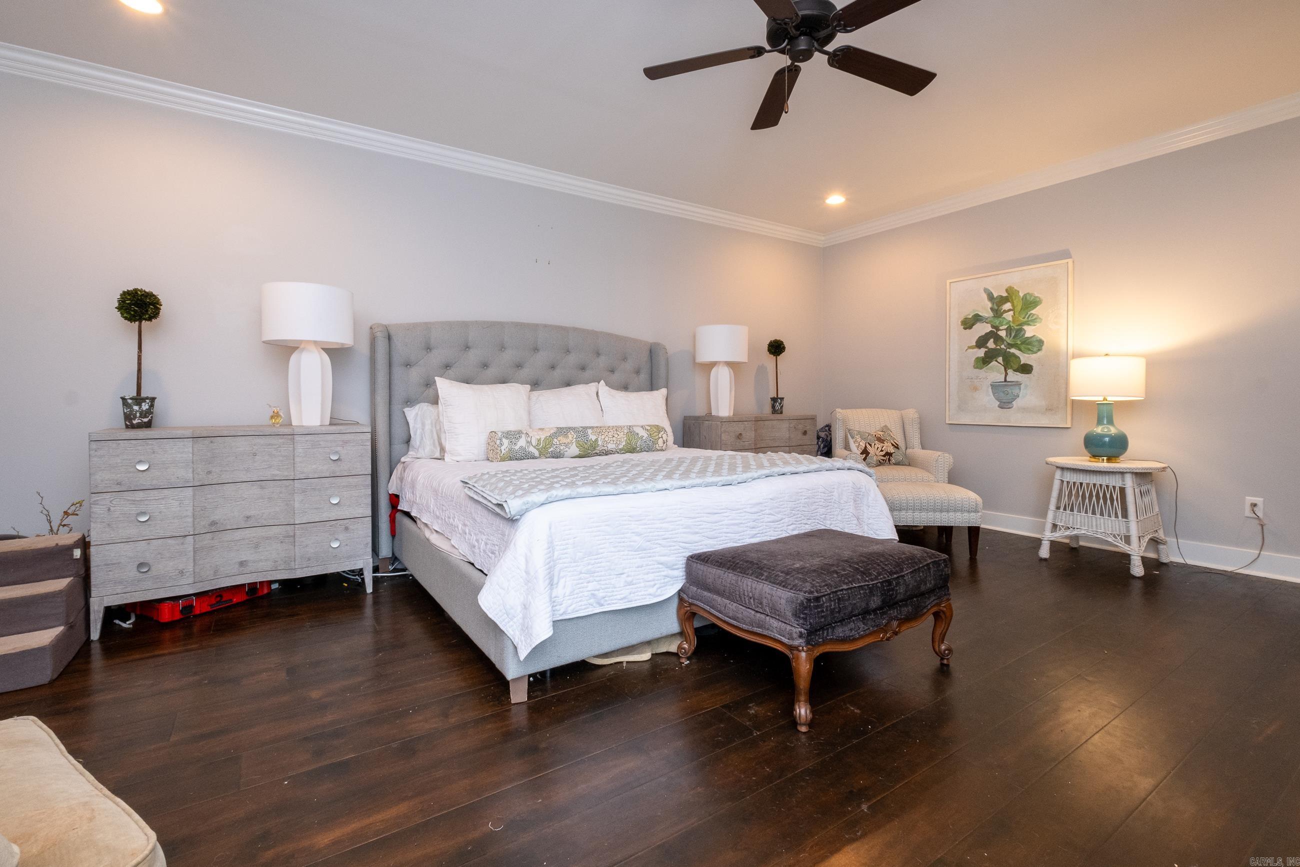 NEWTONS - Residential