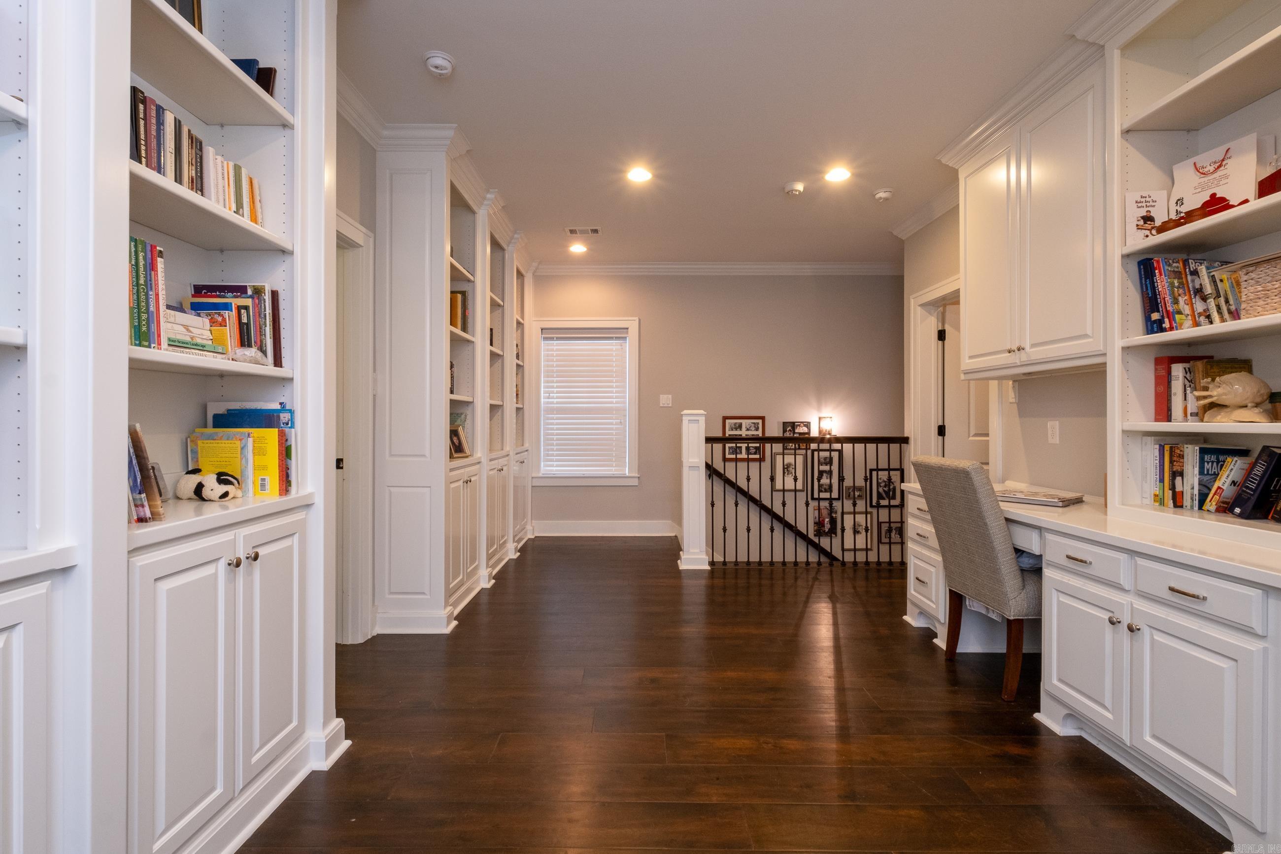 NEWTONS - Residential