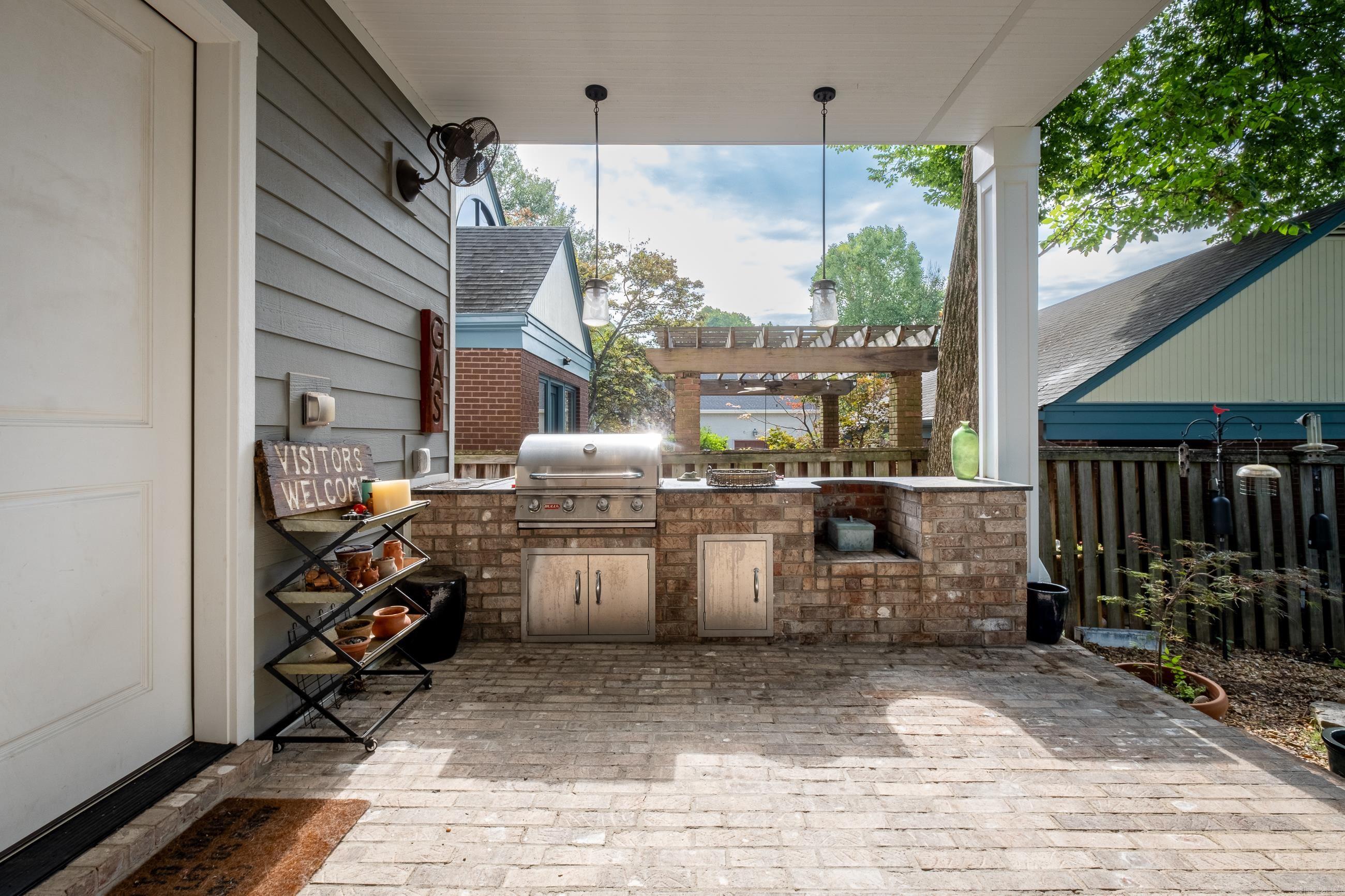 NEWTONS - Residential