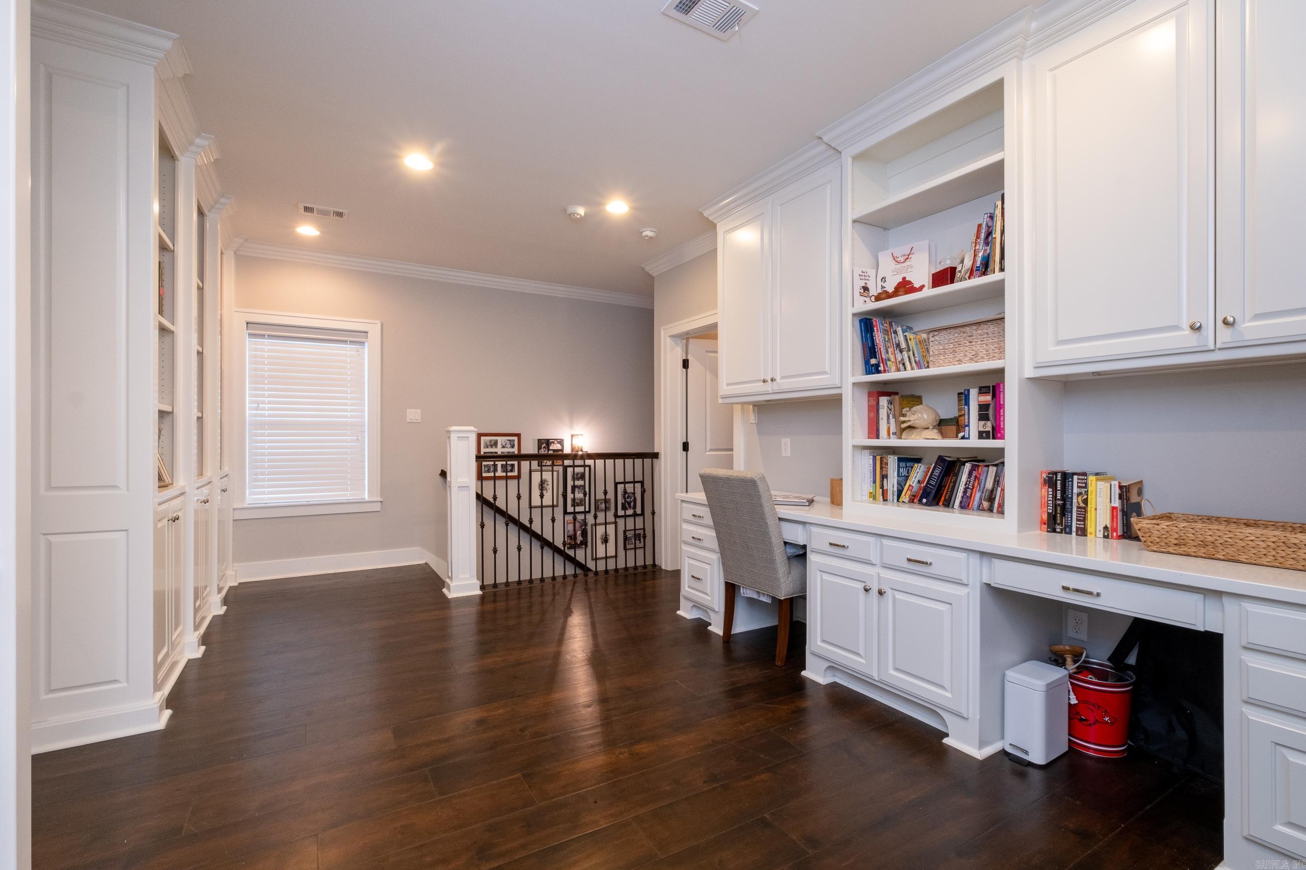 NEWTONS - Residential