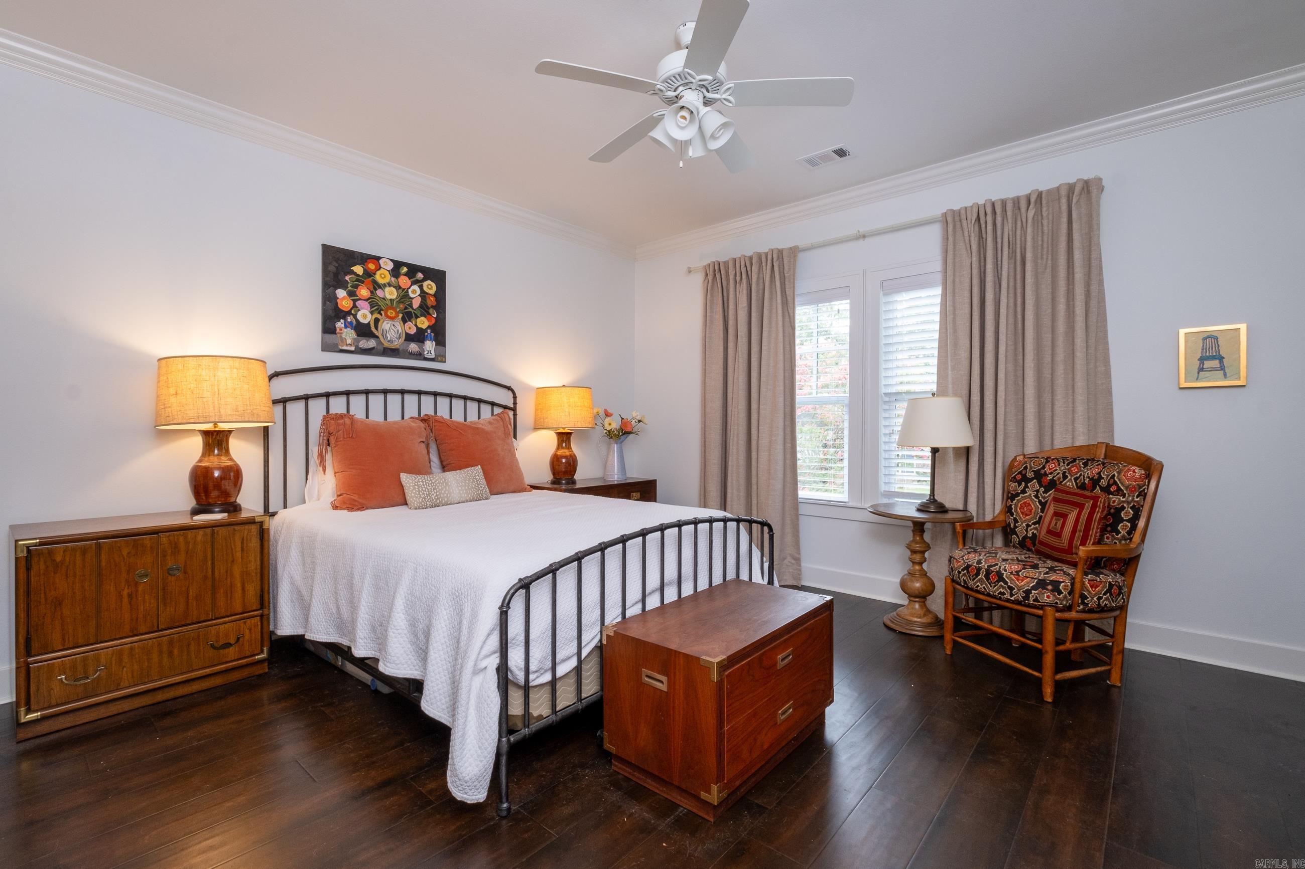 NEWTONS - Residential