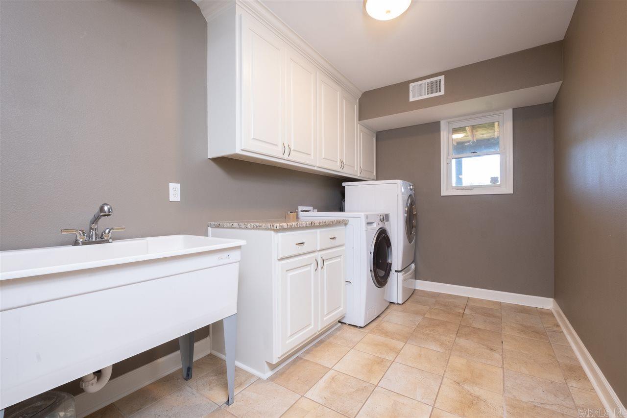 ON GOLDEN POND - Residential