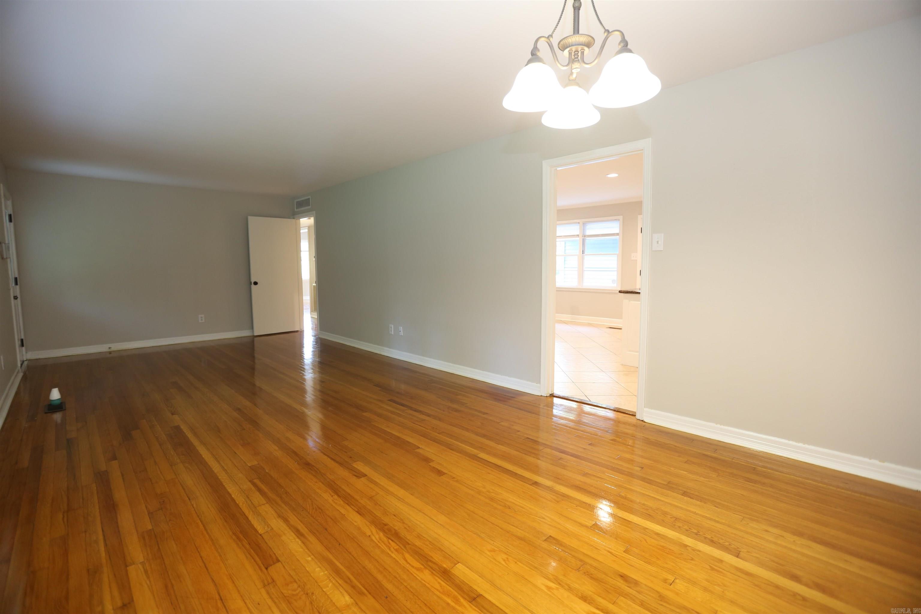 Hillcrest-Pfeifer - Residential Lease