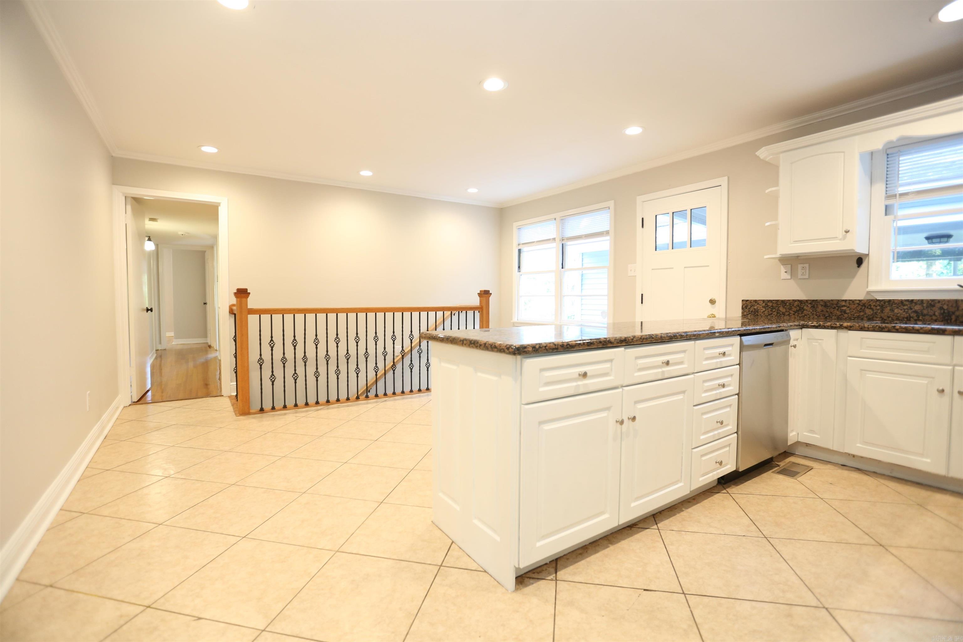 Hillcrest-Pfeifer - Residential Lease
