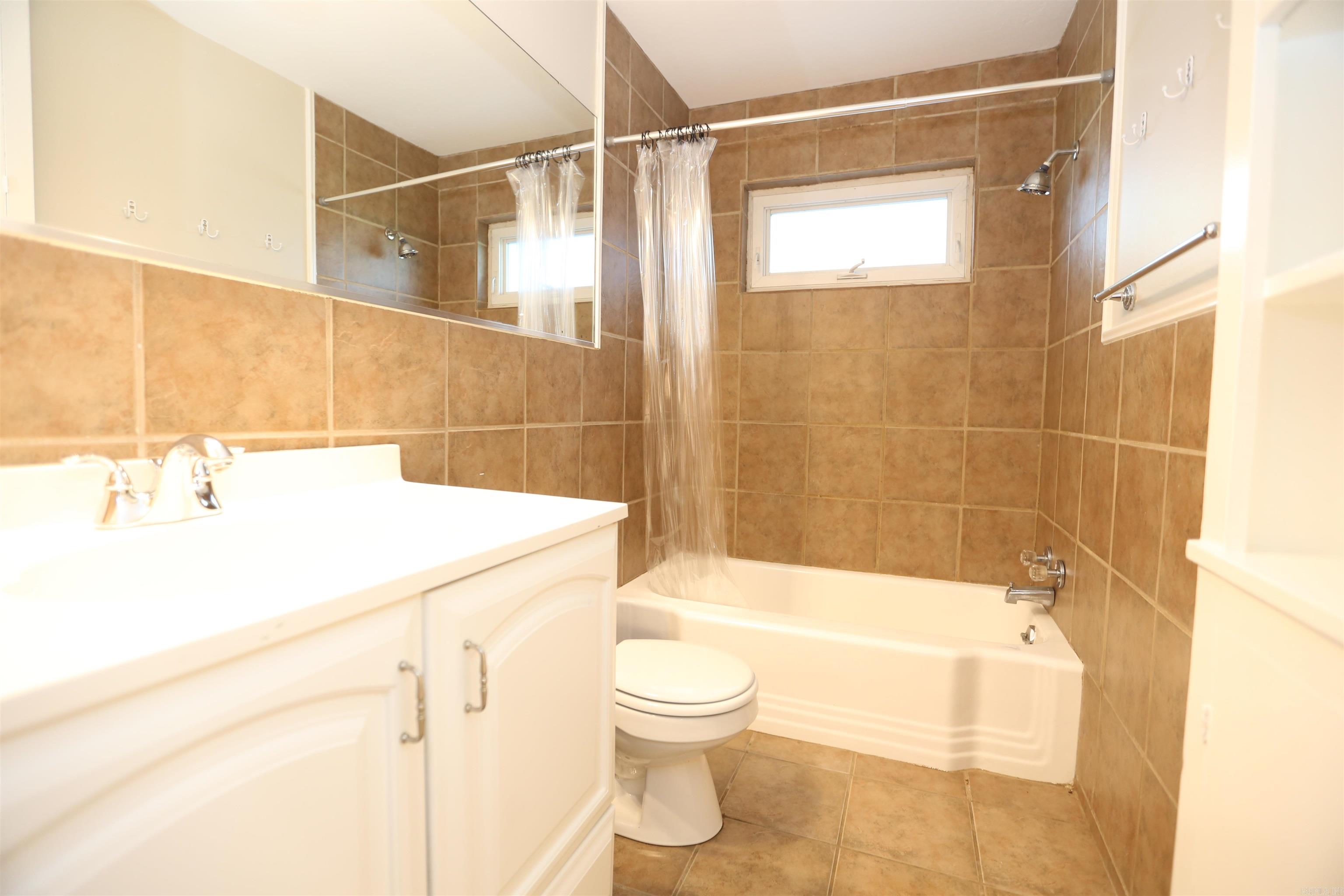 Hillcrest-Pfeifer - Residential Lease