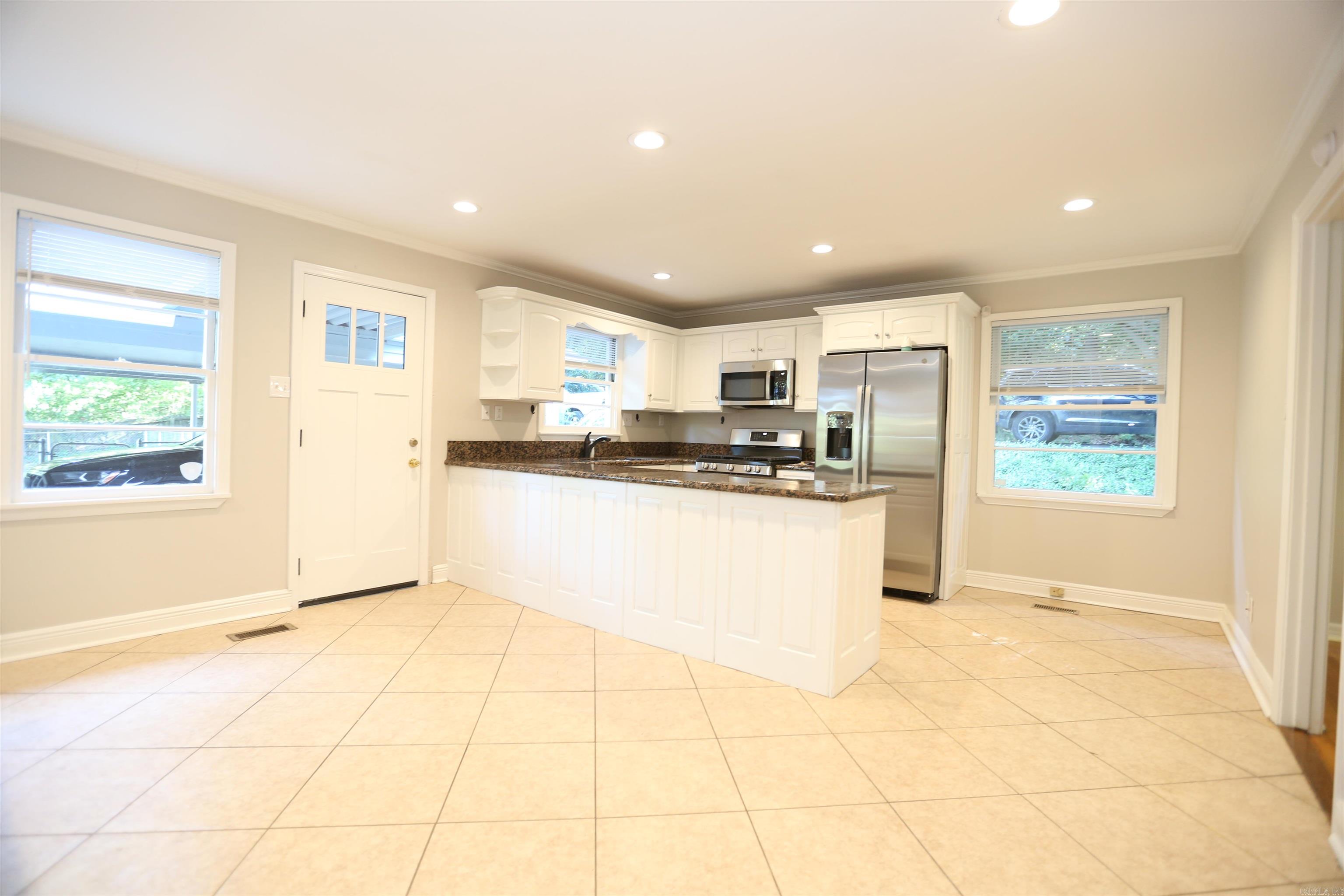 Hillcrest-Pfeifer - Residential Lease