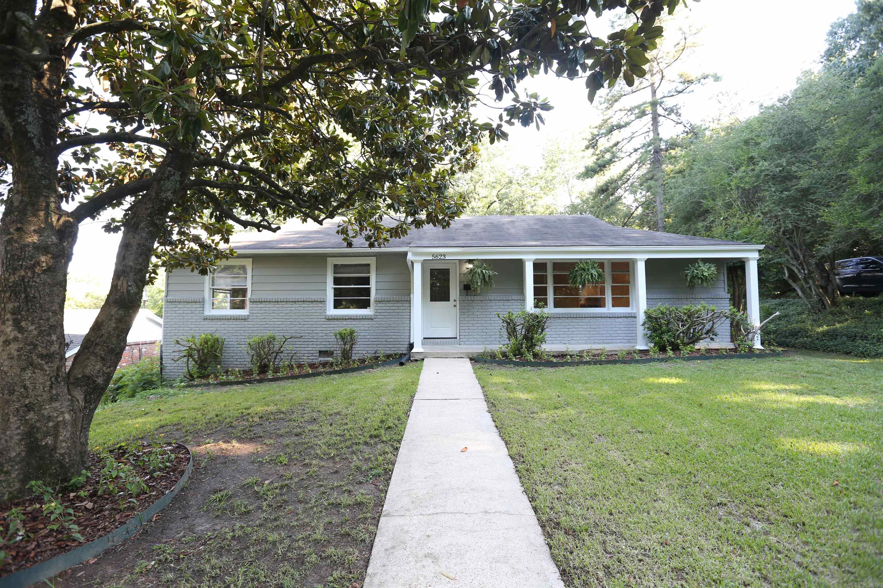 Hillcrest-Pfeifer - Residential Lease