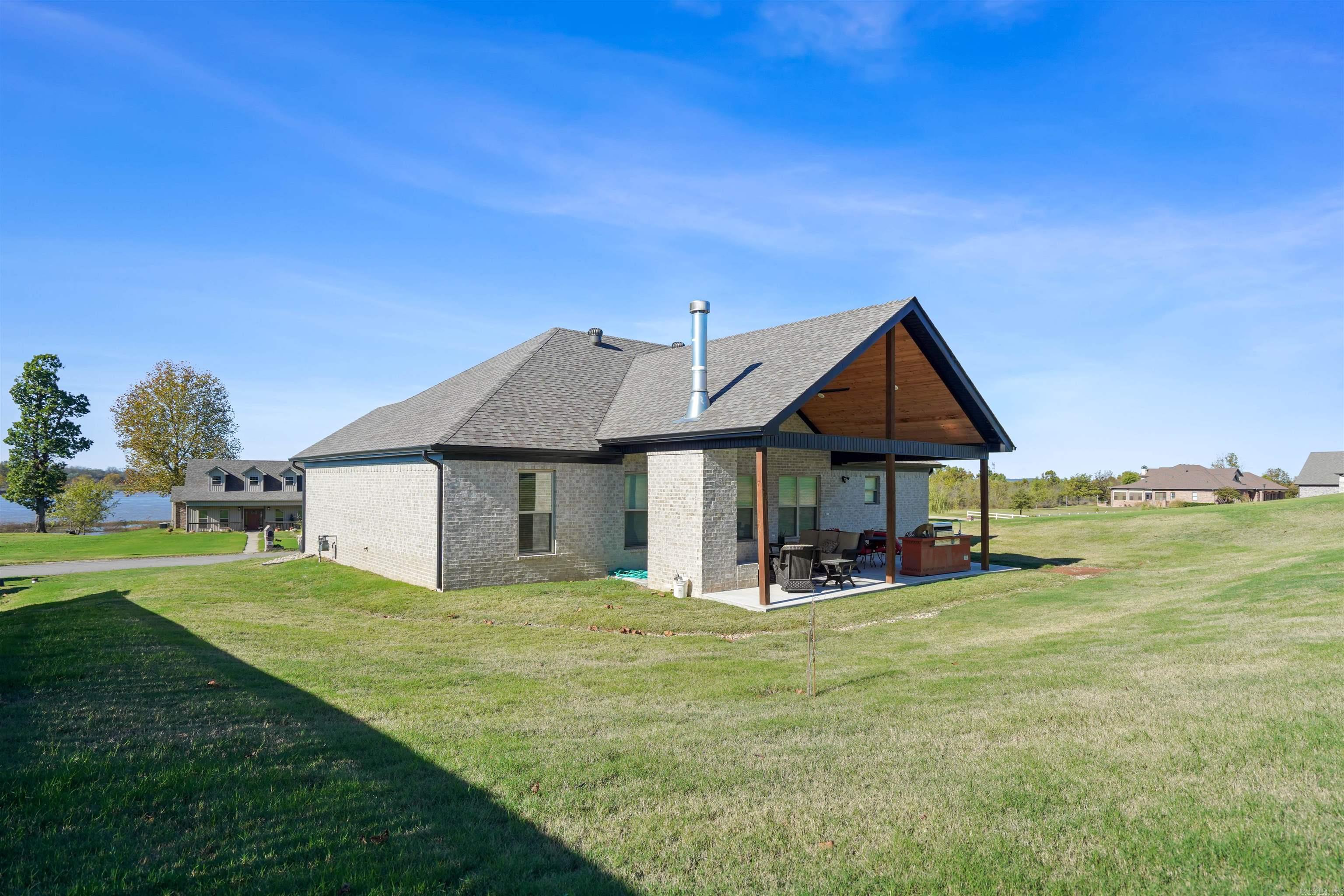 THE RIVER PLANTATION PH II - Residential