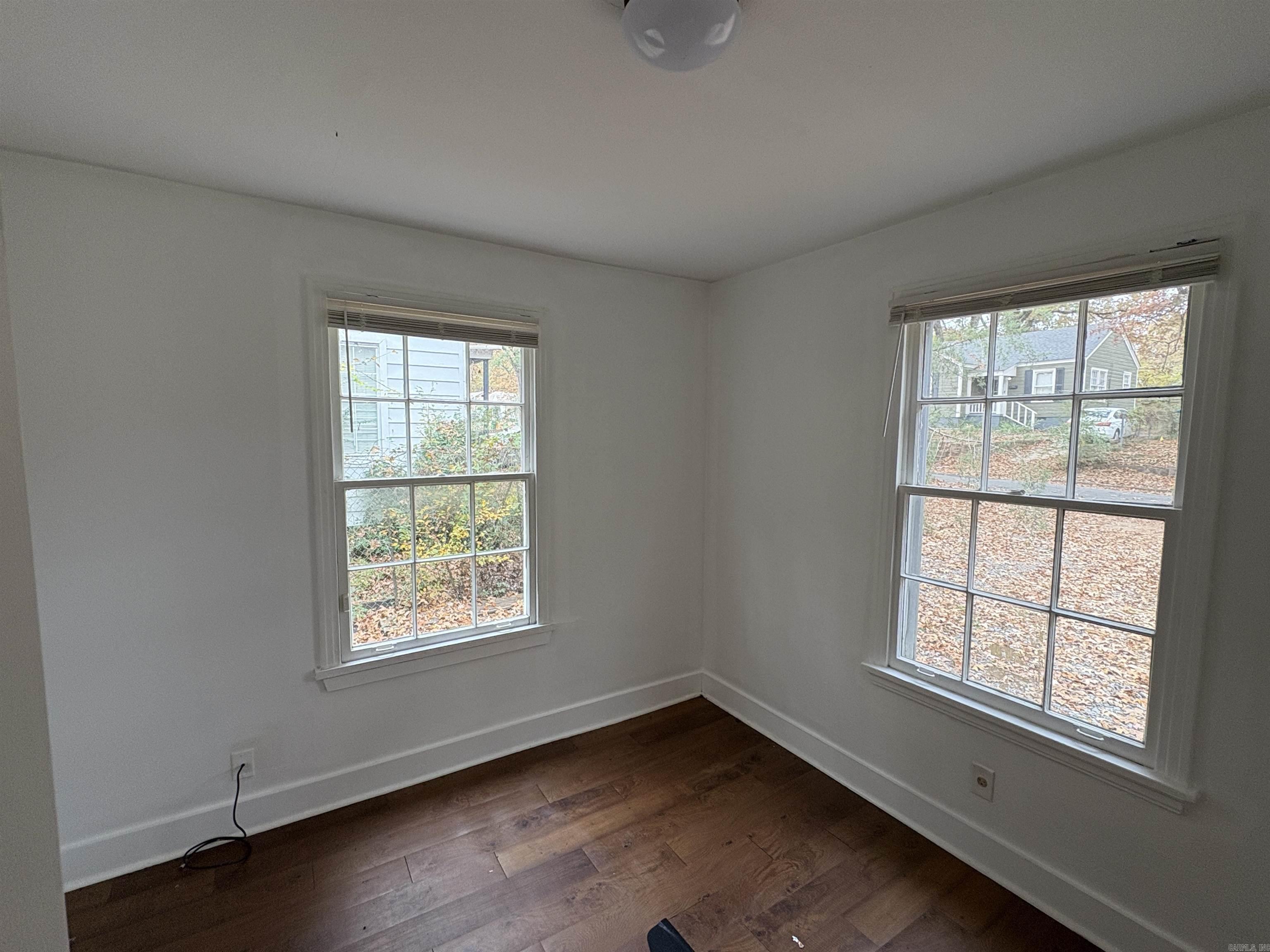 OAKHURST - Residential Lease