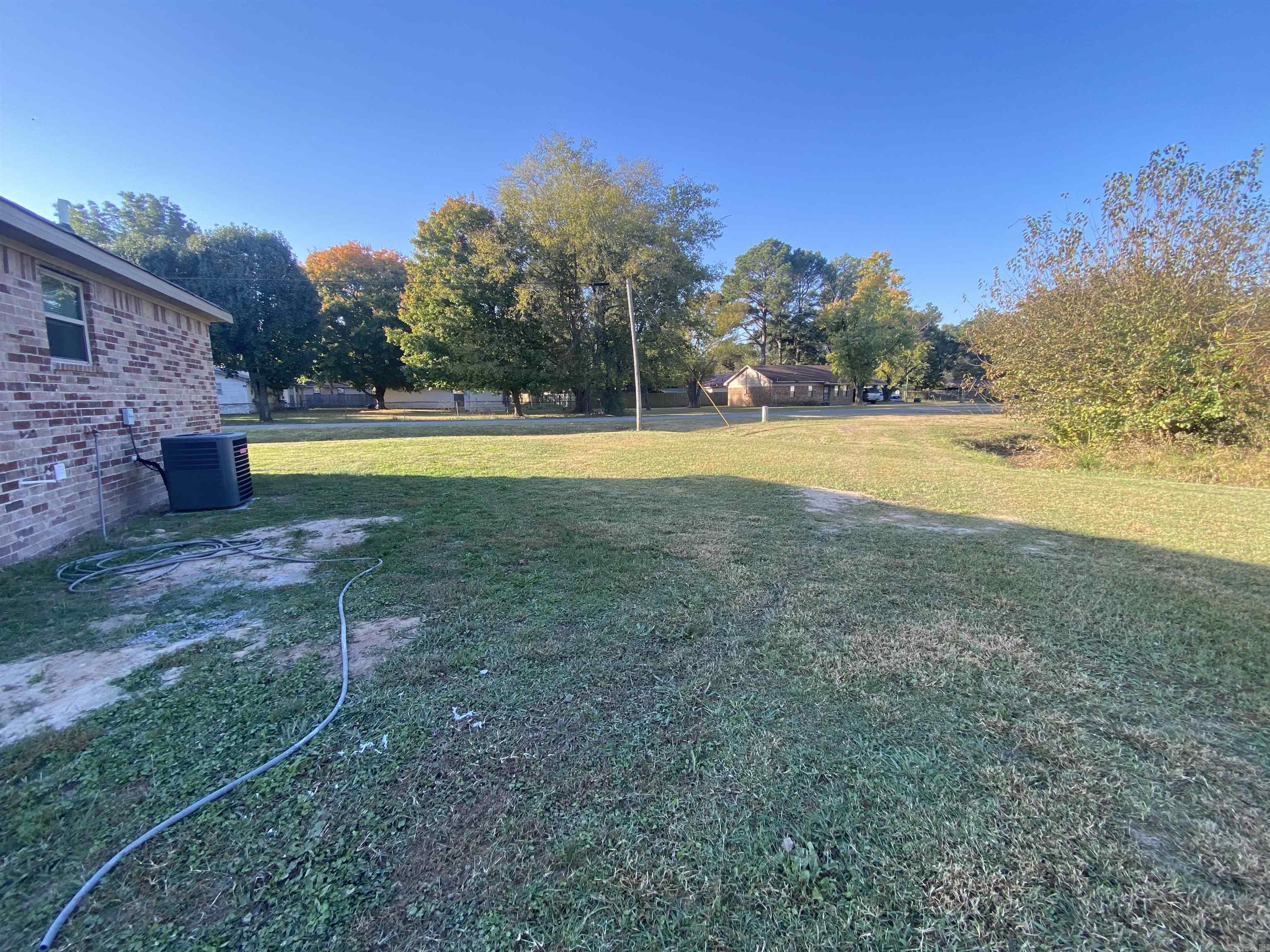 SULLIVAN ACRES - Residential