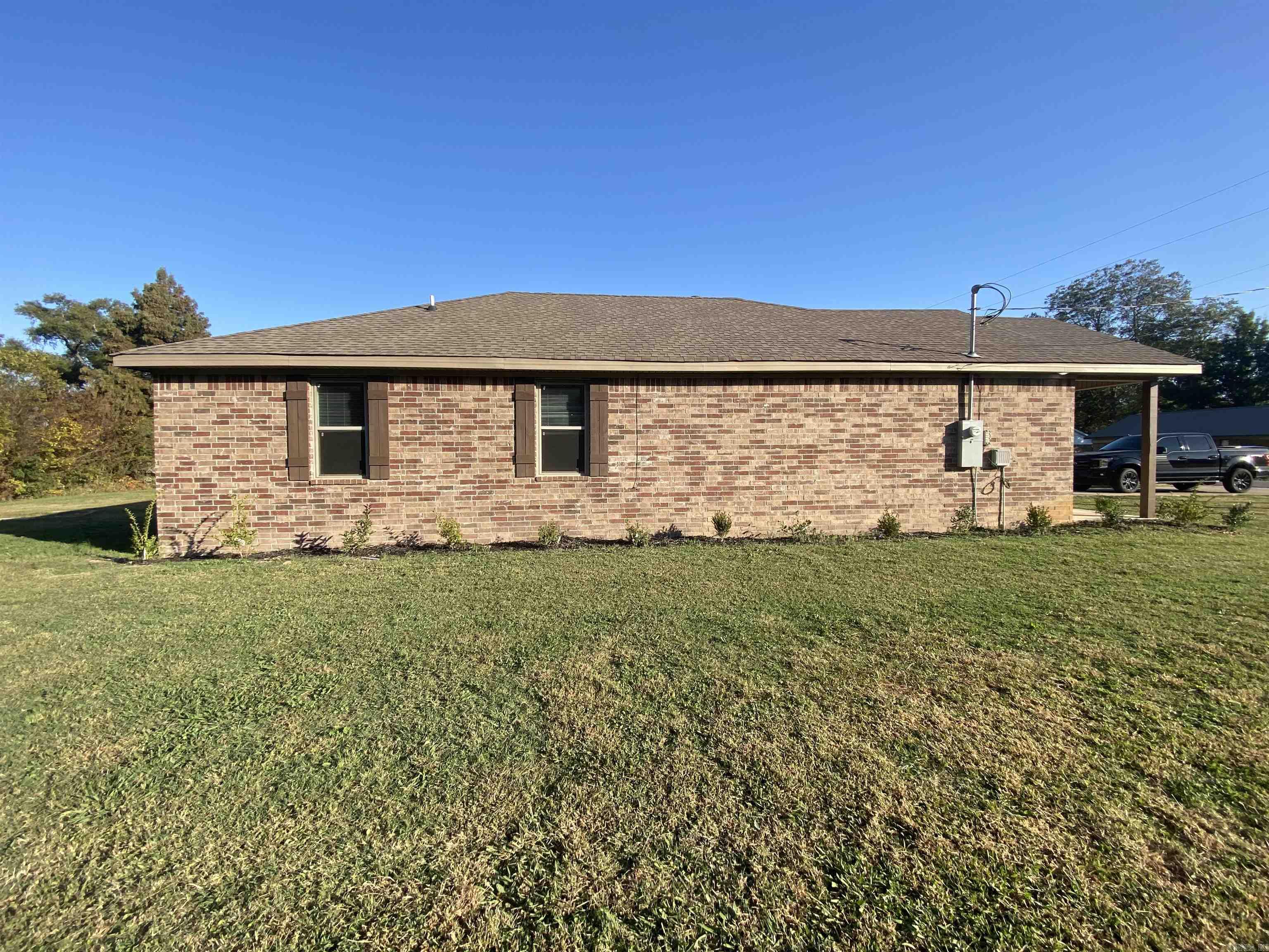 SULLIVAN ACRES - Residential