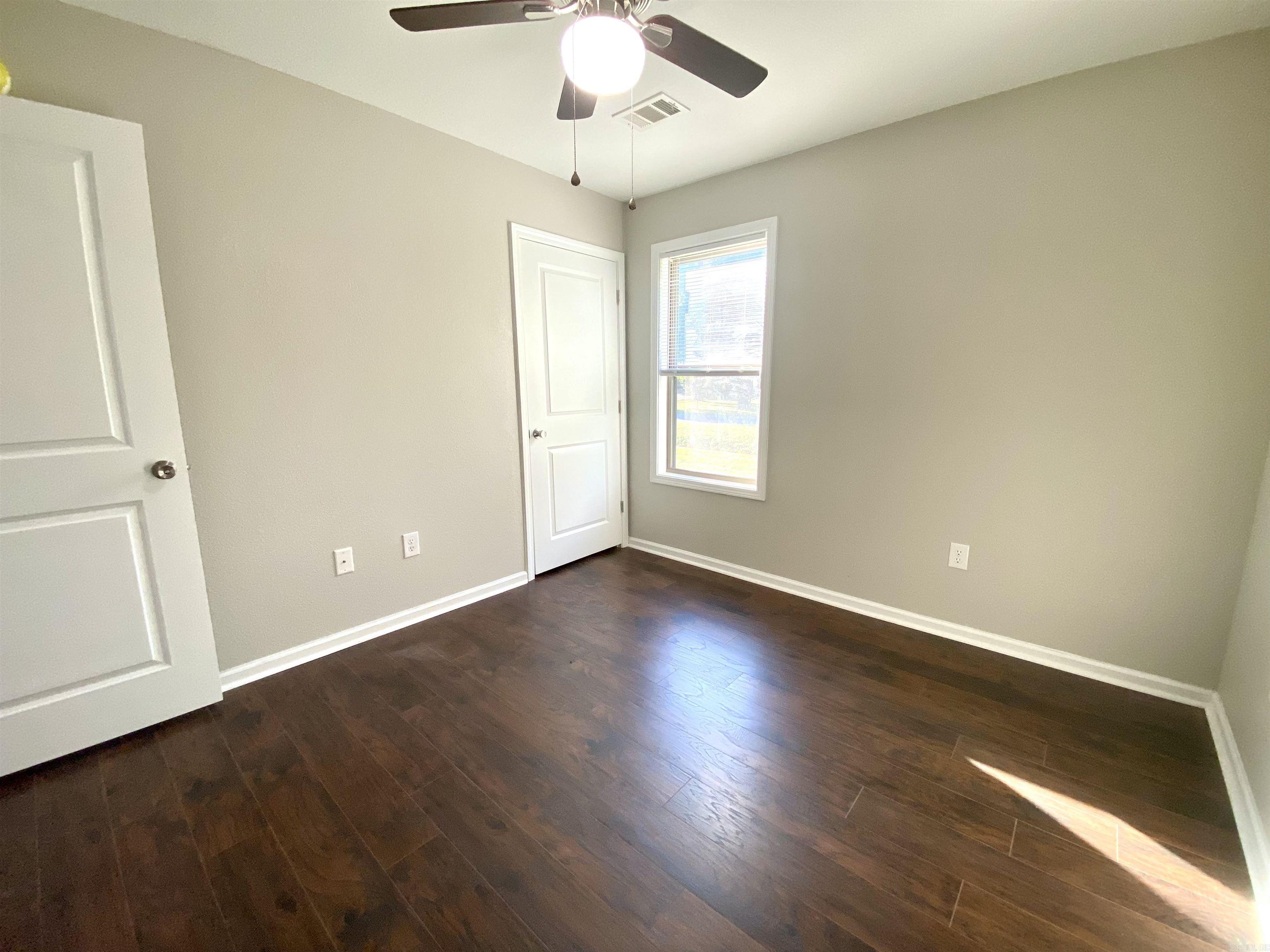 SULLIVAN ACRES - Residential